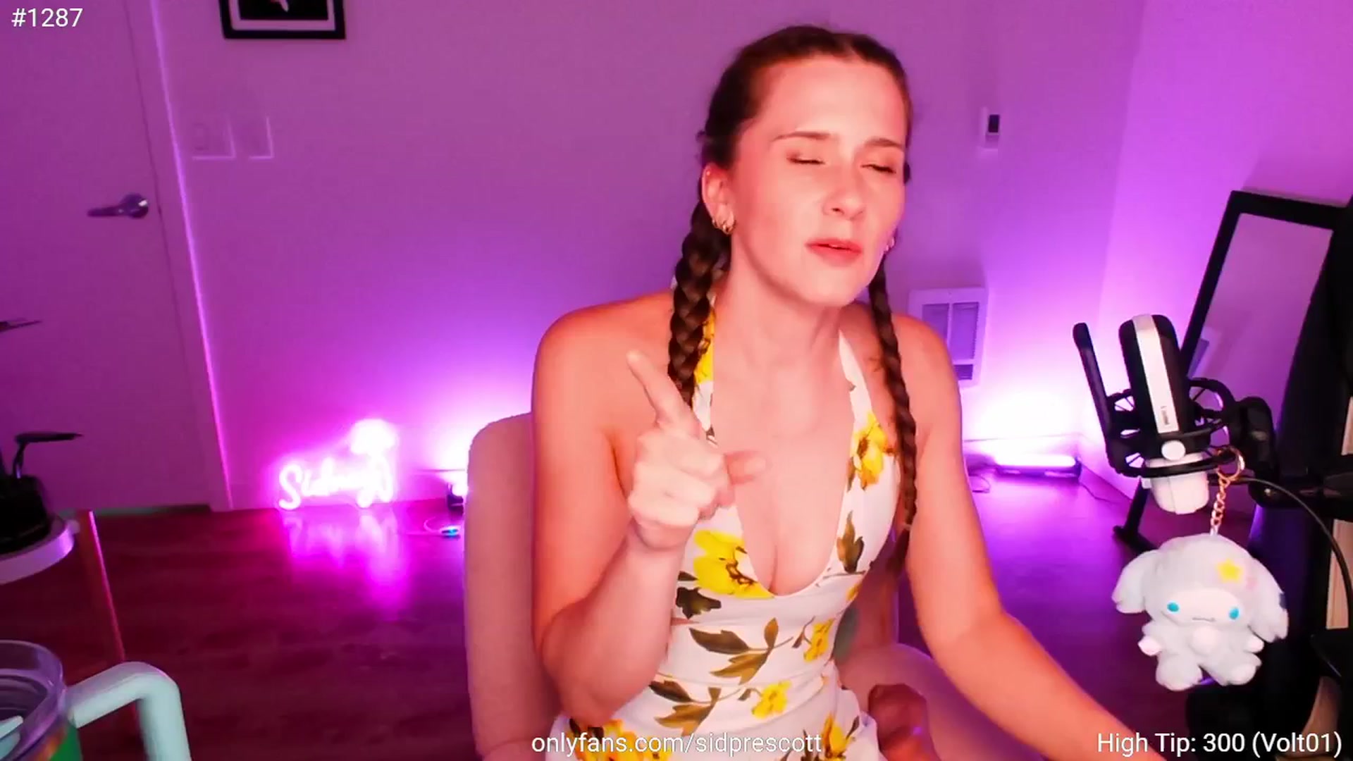 Gallery image thumbnail from sid_ney's myfreecams stream on, 06/11/2025, 03:47 image 1 of 20