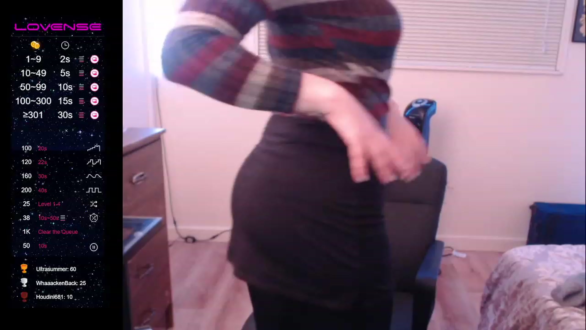 Gallery image thumbnail from sillysluttduh's myfreecams stream on, 12/18/2022, 01:22 image 13 of 20