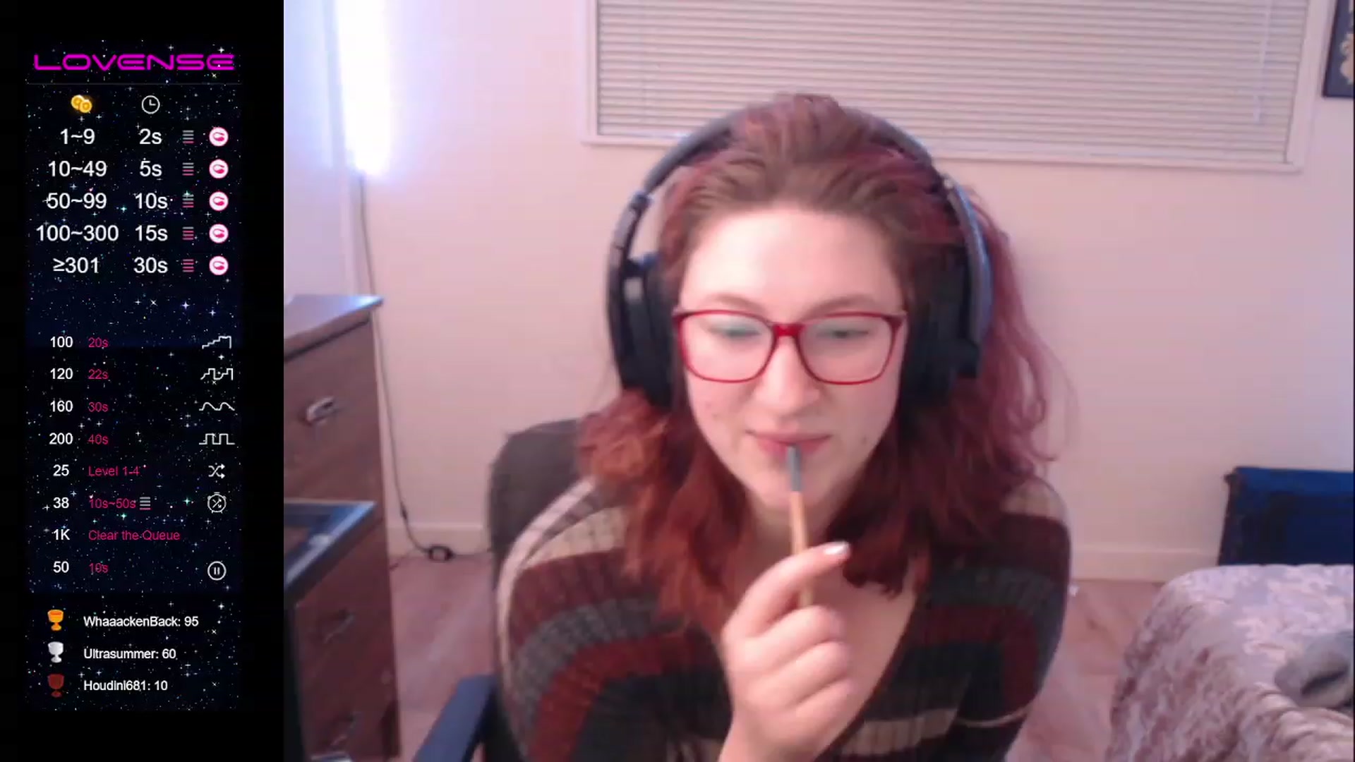 Gallery image thumbnail from sillysluttduh's myfreecams stream on, 12/18/2022, 01:22 image 19 of 20