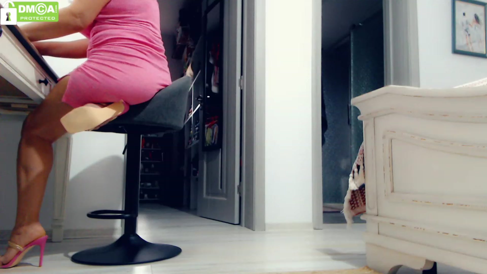 Gallery image thumbnail from silverjewel's myfreecams stream on, 11/16/2022, 10:17 image 8 of 20
