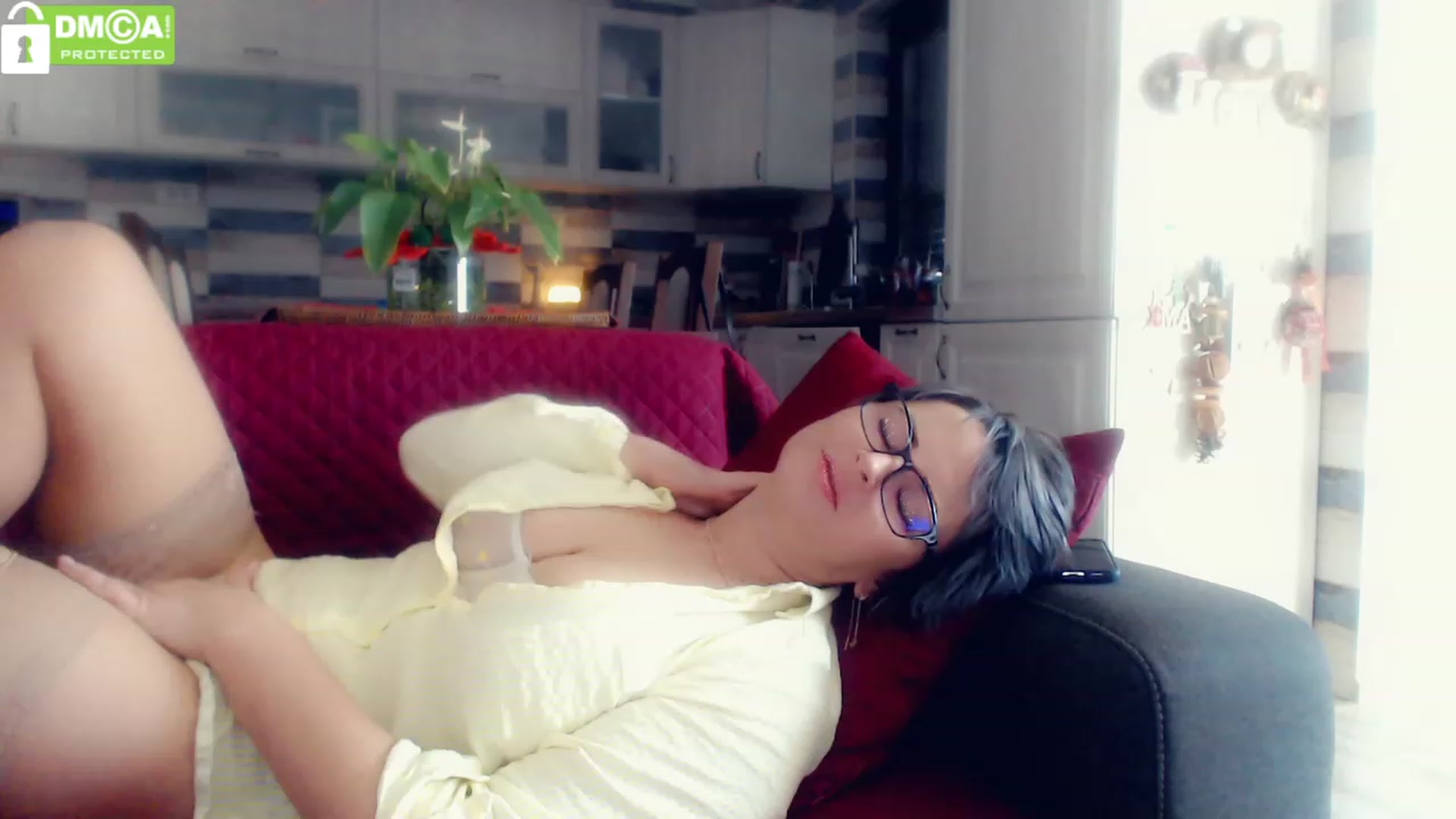 Gallery image thumbnail from silverjewel's myfreecams stream on, 12/15/2022, 10:50 image 5 of 20