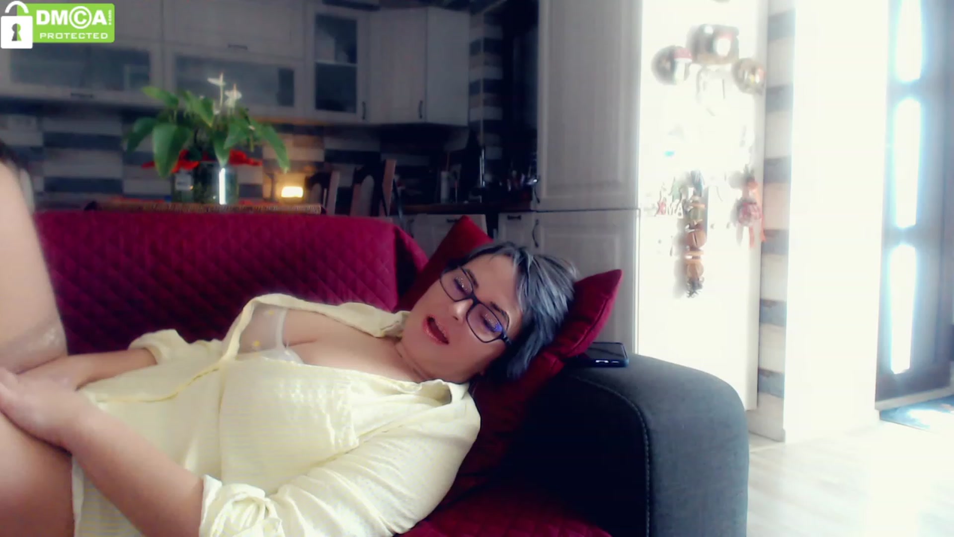 Gallery image thumbnail from silverjewel's myfreecams stream on, 12/15/2022, 10:50 image 6 of 20