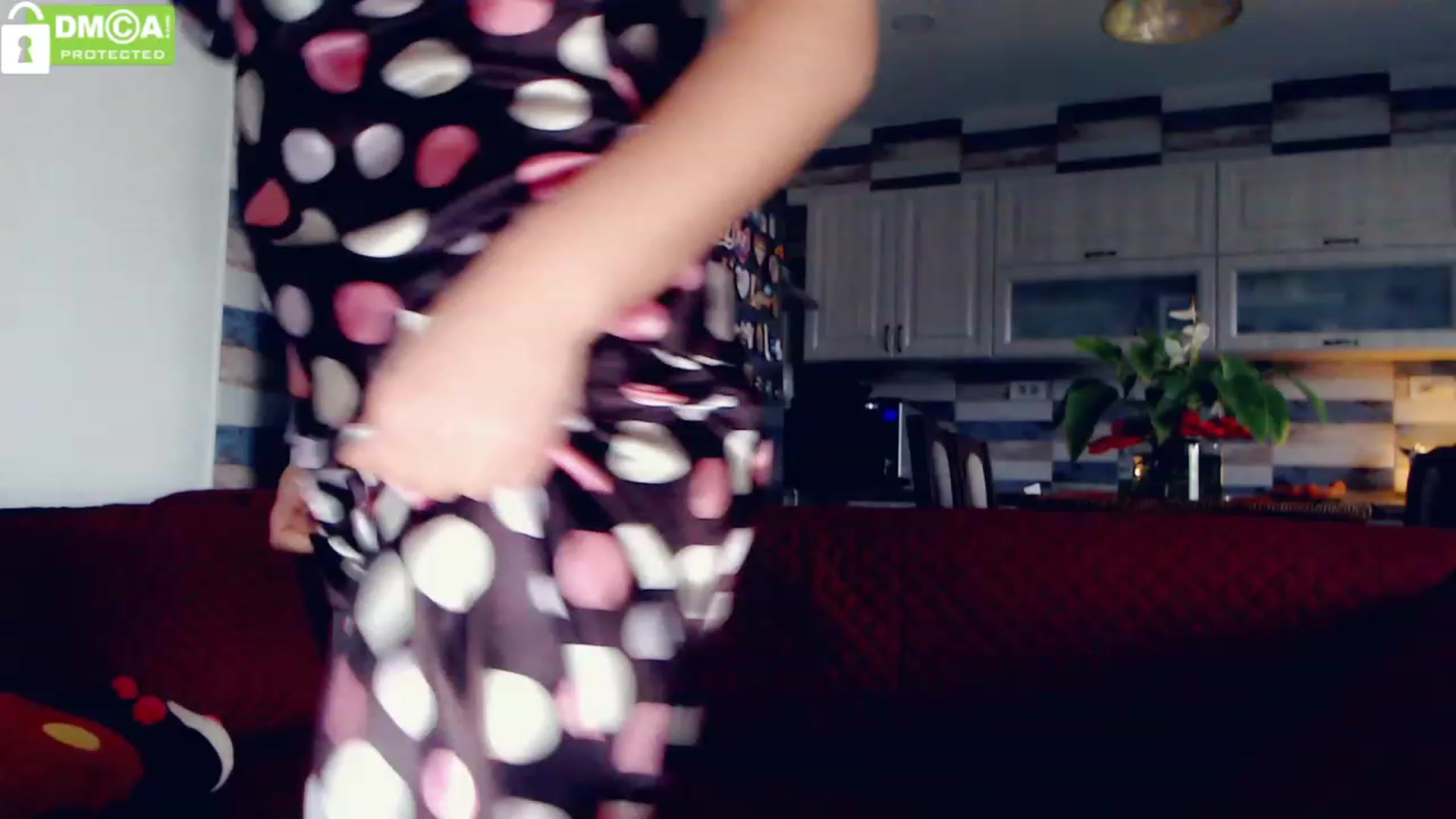 Gallery image thumbnail from silverjewel's myfreecams stream on, 12/17/2022, 11:01 image 10 of 20