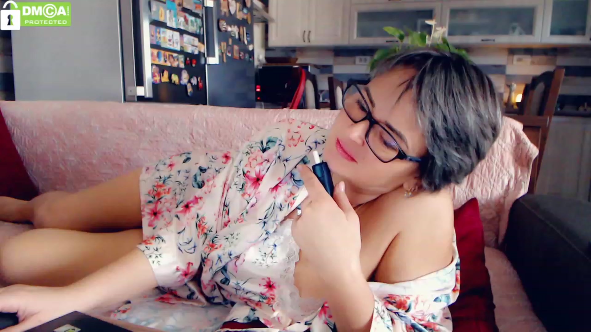 Gallery image thumbnail from silverjewel's myfreecams stream on, 12/20/2022, 10:12 image 1 of 20