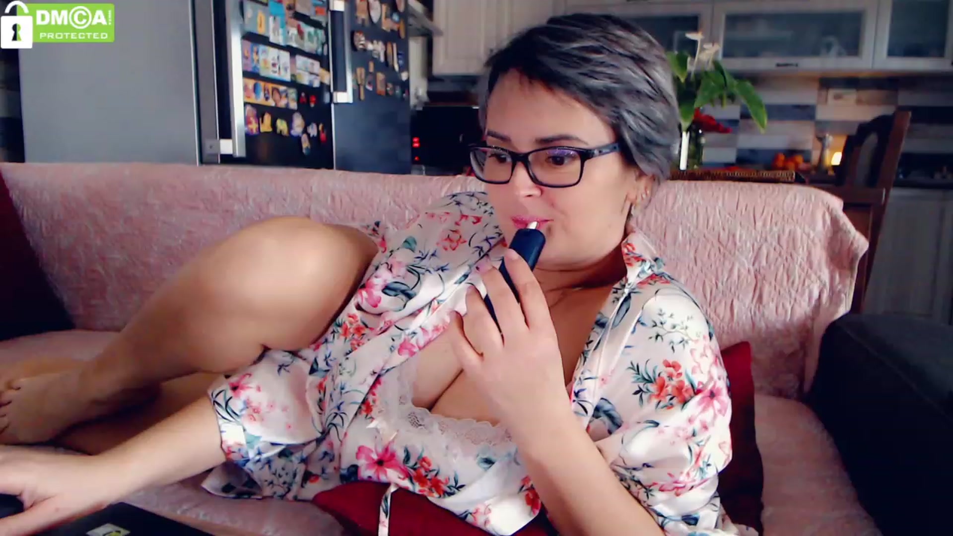 Gallery image thumbnail from silverjewel's myfreecams stream on, 12/20/2022, 10:12 image 7 of 20