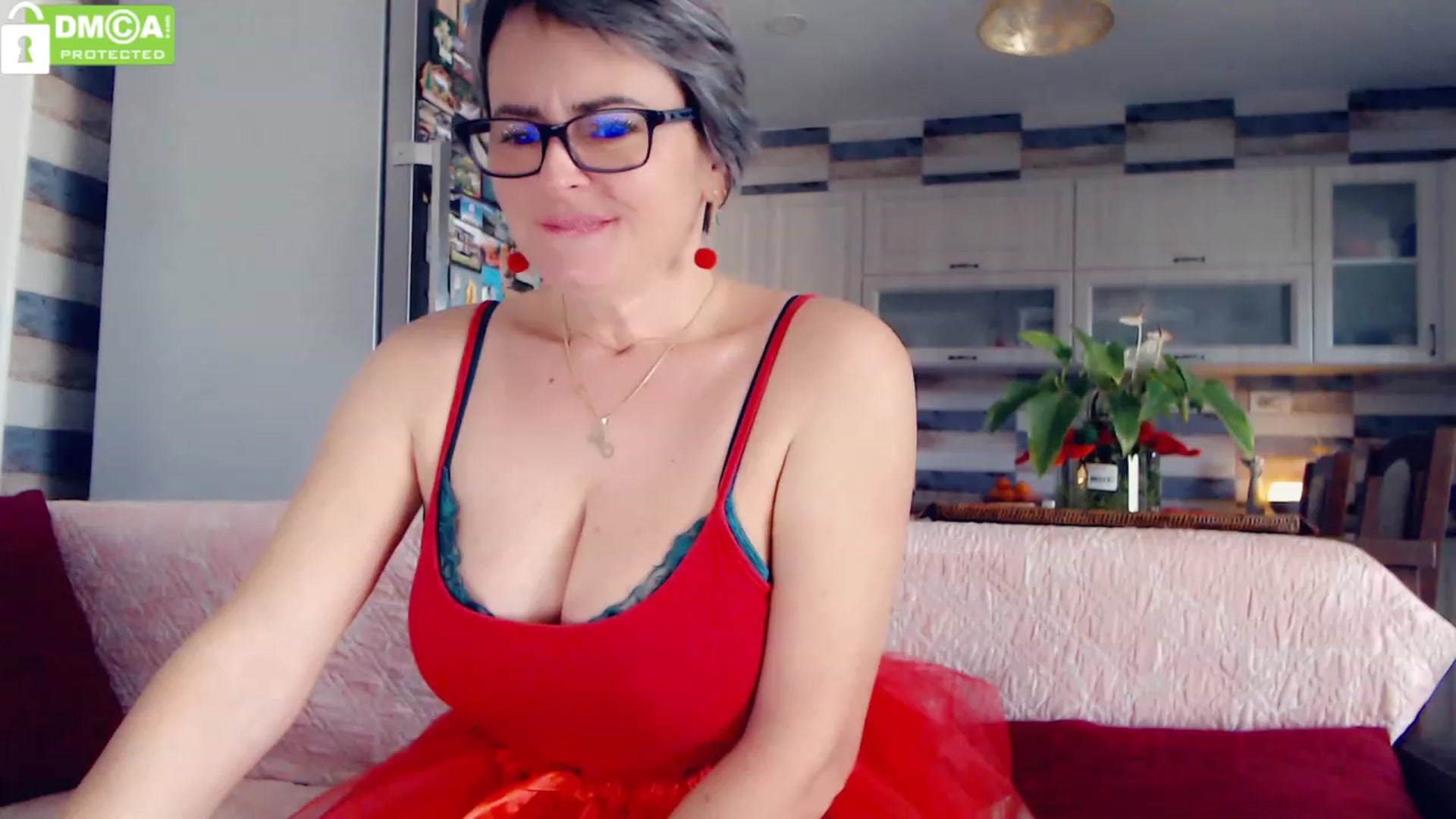 Gallery image thumbnail from silverjewel's myfreecams stream on, 12/21/2022, 11:05 image 2 of 20