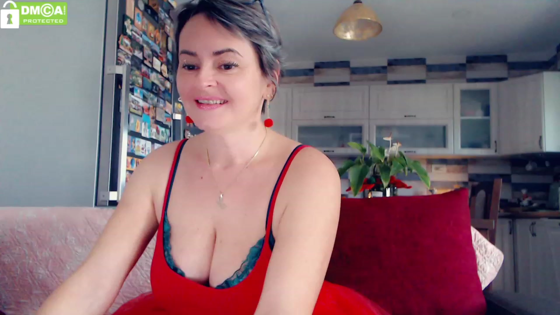 Gallery image thumbnail from silverjewel's myfreecams stream on, 12/21/2022, 11:05 image 6 of 20