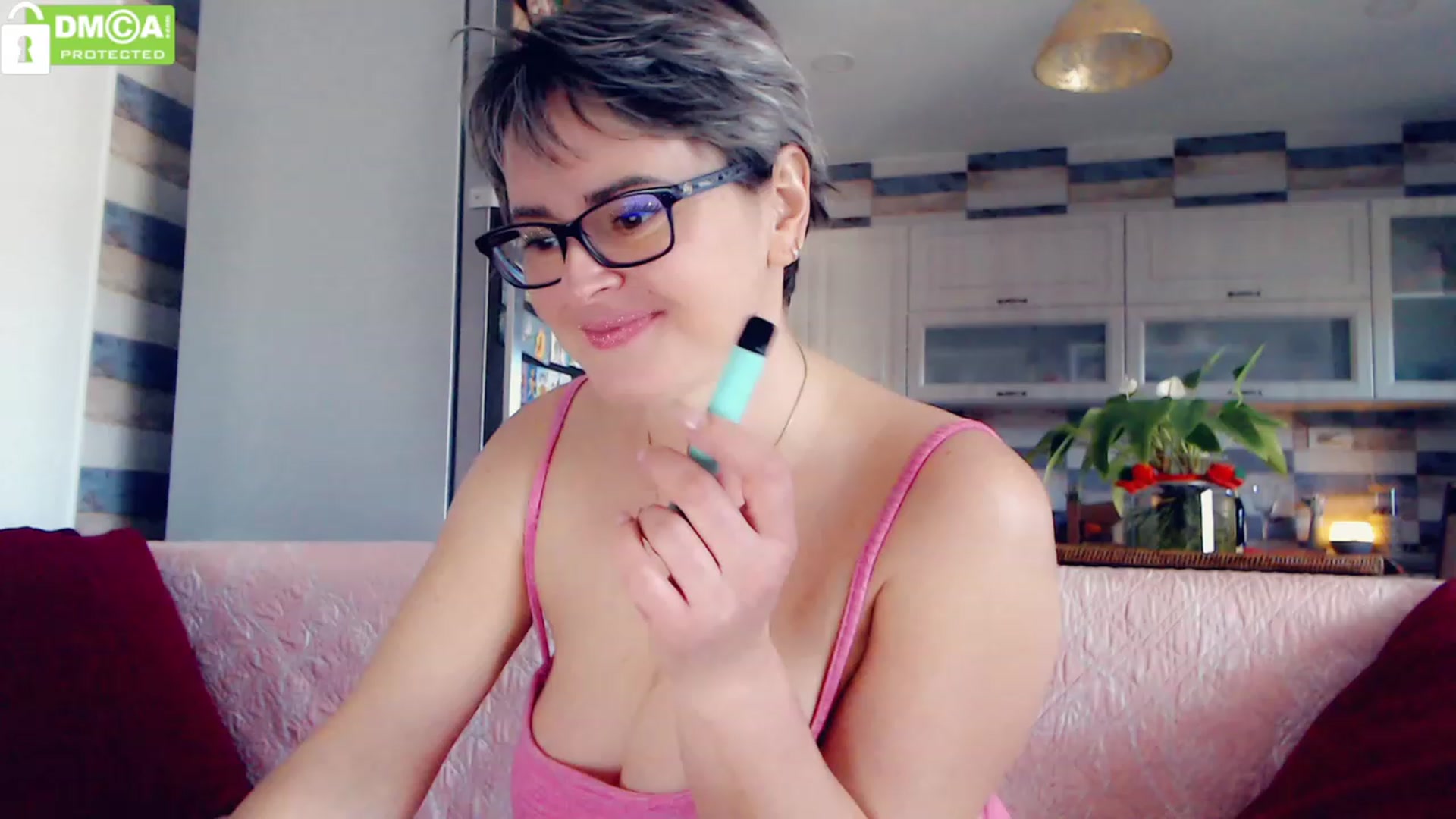 Gallery image thumbnail from silverjewel's myfreecams stream on, 12/31/2022, 09:45 image 1 of 20