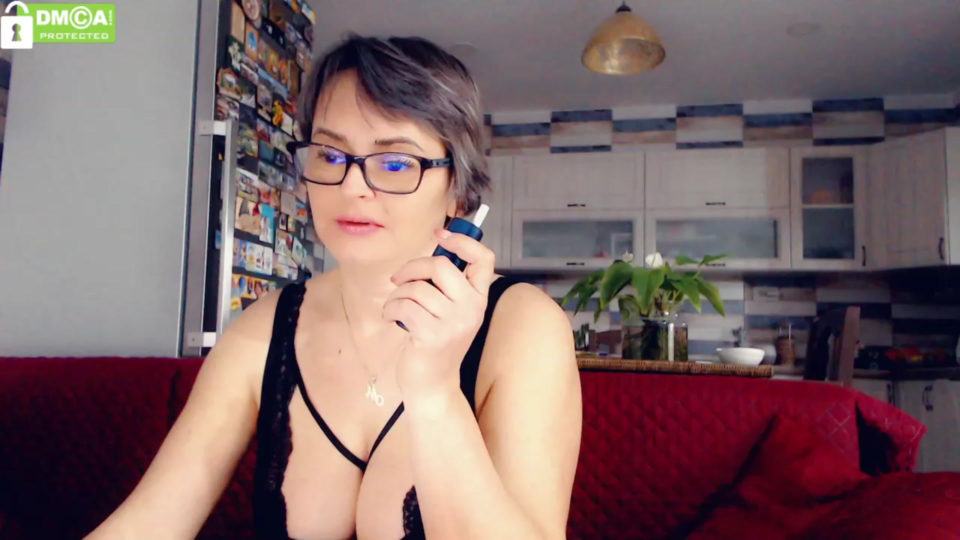 Gallery image thumbnail from silverjewel's myfreecams stream on, 01/17/2023, 07:30 image 4 of 20