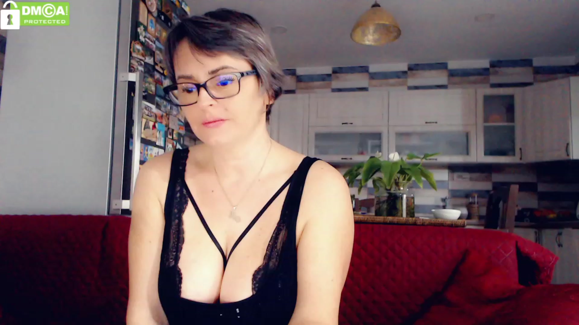 Gallery image thumbnail from silverjewel's myfreecams stream on, 01/17/2023, 07:30 image 2 of 20