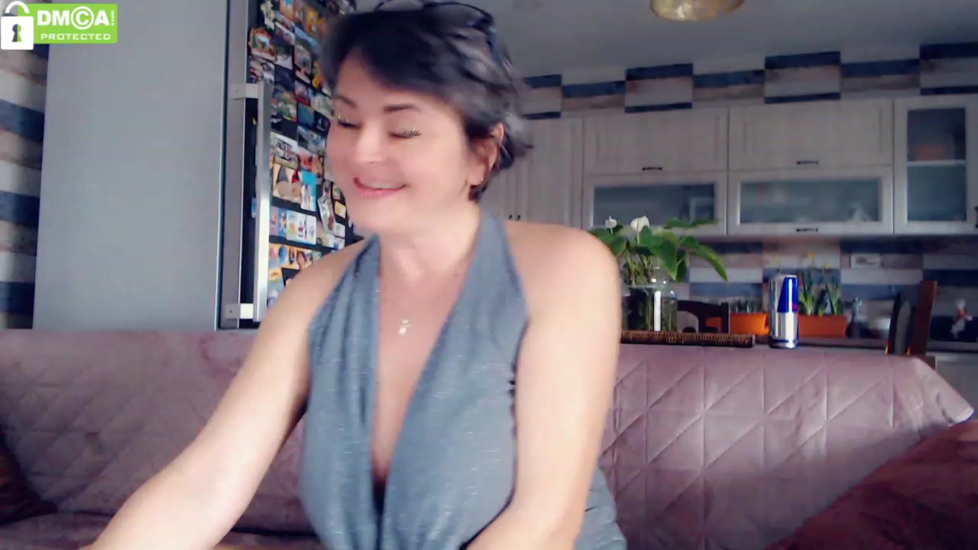 Gallery image thumbnail from silverjewel's myfreecams stream on, 01/20/2023, 10:19 image 1 of 20