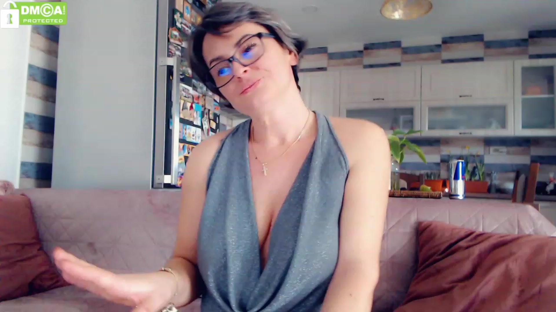 Gallery image thumbnail from silverjewel's myfreecams stream on, 01/20/2023, 10:19 image 15 of 20
