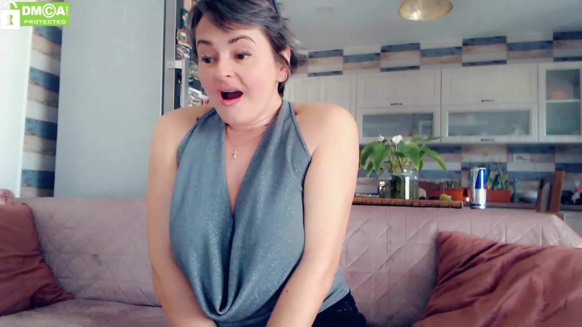 Gallery image thumbnail from silverjewel's myfreecams stream on, 01/20/2023, 10:19 image 16 of 20