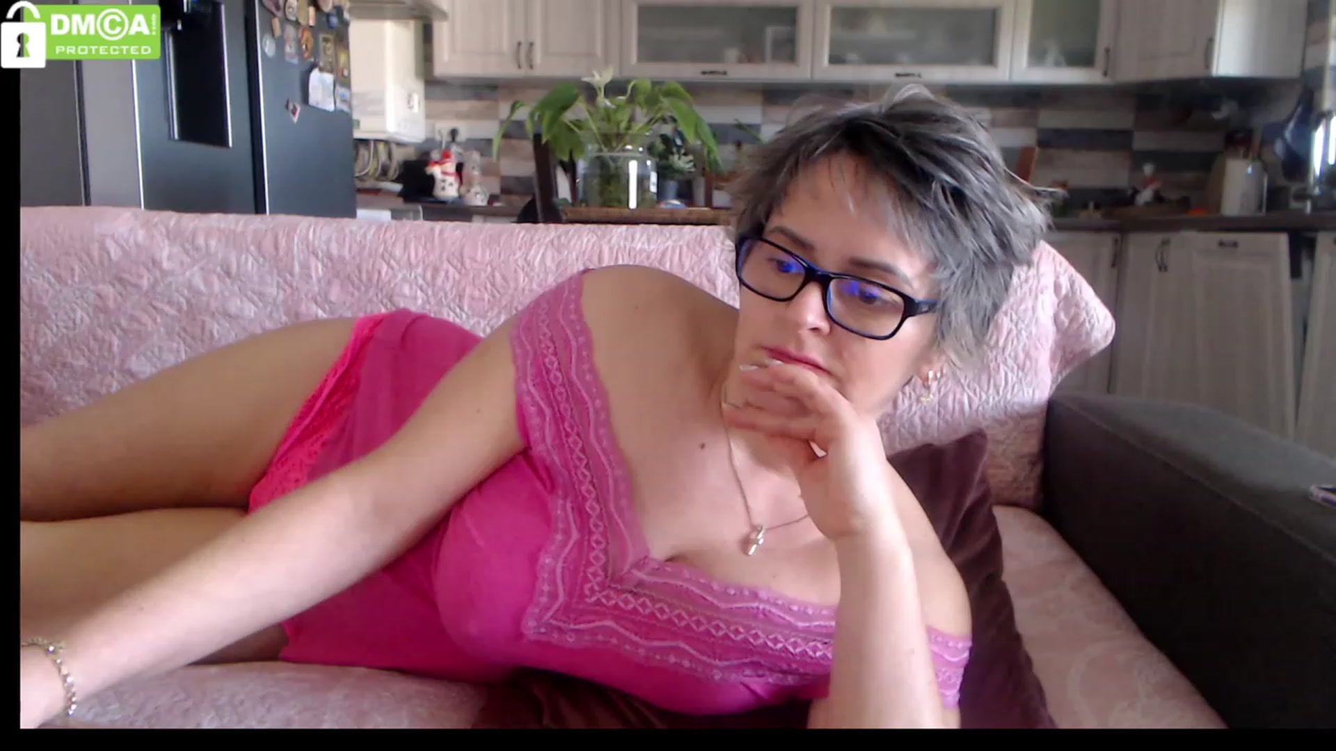 Gallery image thumbnail from silverjewel's myfreecams stream on, 02/15/2023, 08:24 image 3 of 20