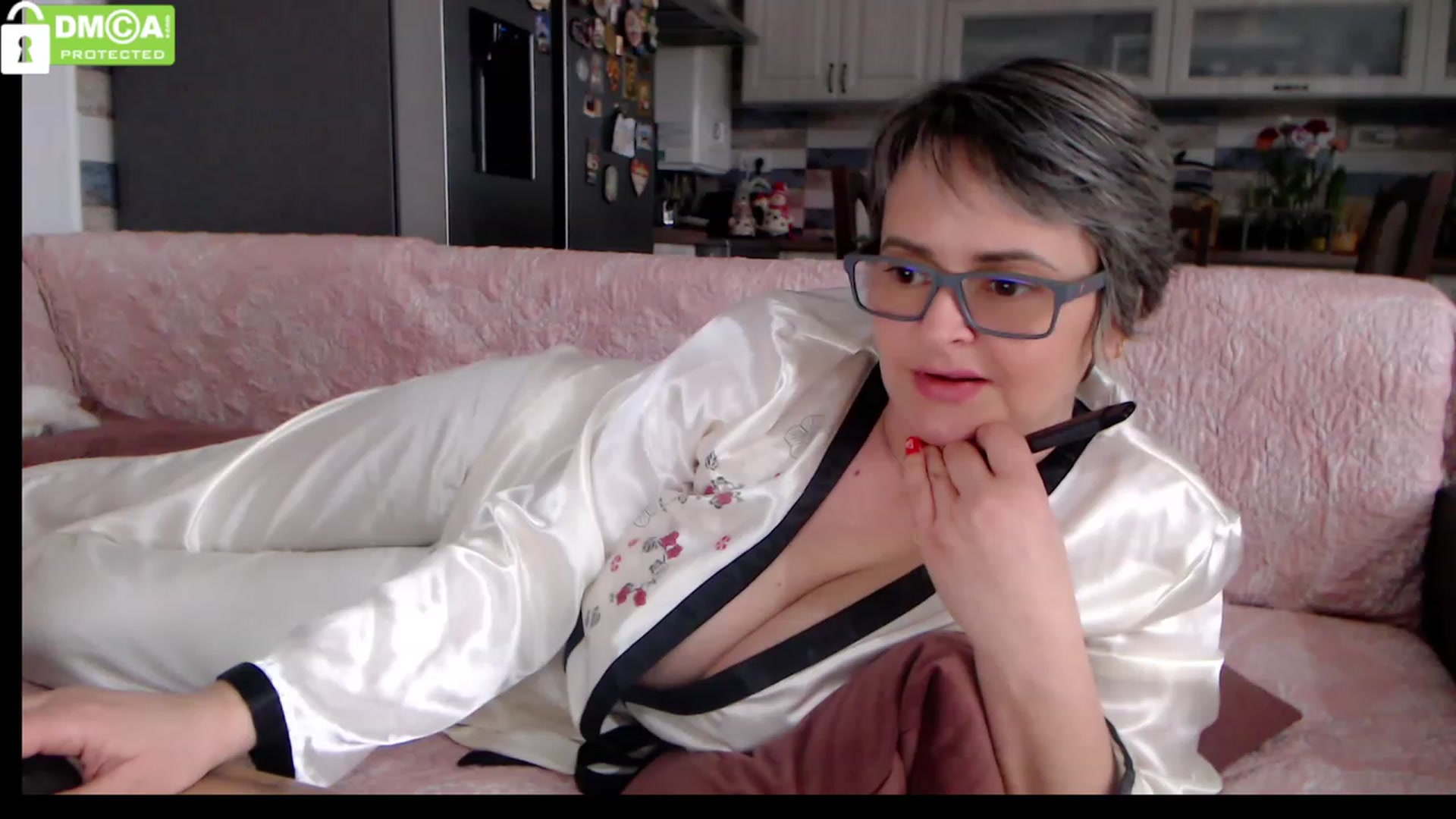 Gallery image thumbnail from silverjewel's myfreecams stream on, 03/16/2023, 09:33 image 9 of 20