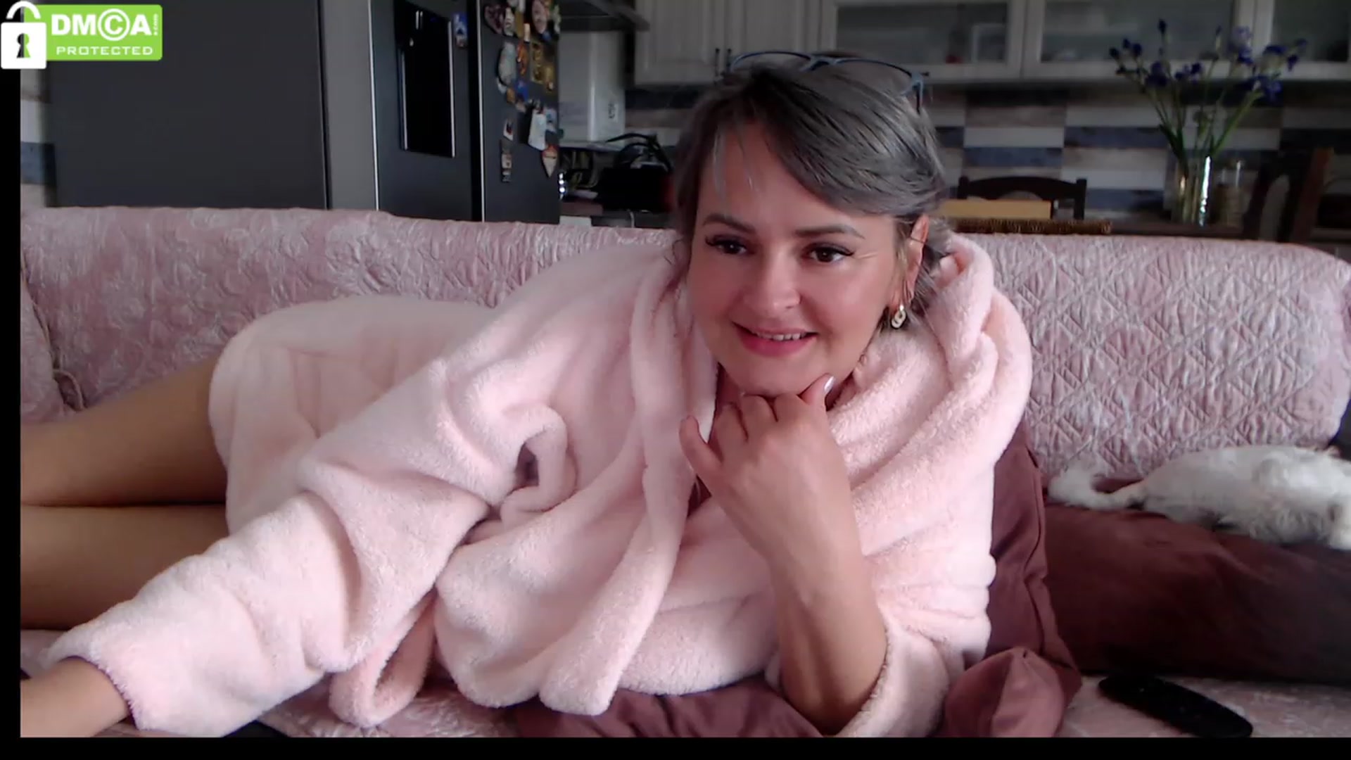 Gallery image thumbnail from silverjewel's myfreecams stream on, 05/16/2023, 12:27 image 11 of 20