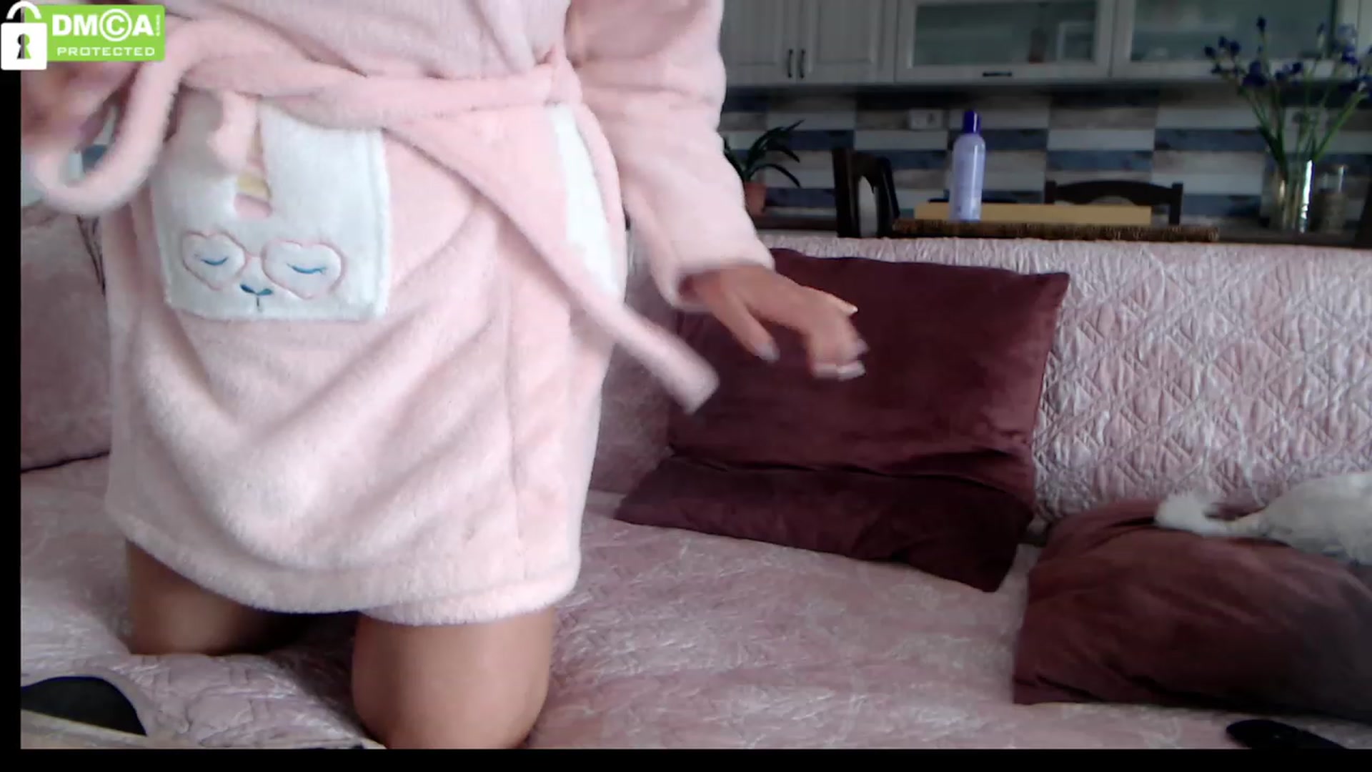 Gallery image thumbnail from silverjewel's myfreecams stream on, 05/16/2023, 12:27 image 10 of 20
