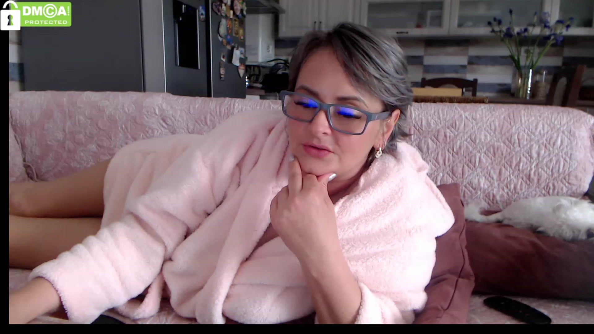 Gallery image thumbnail from silverjewel's myfreecams stream on, 05/16/2023, 12:27 image 13 of 20