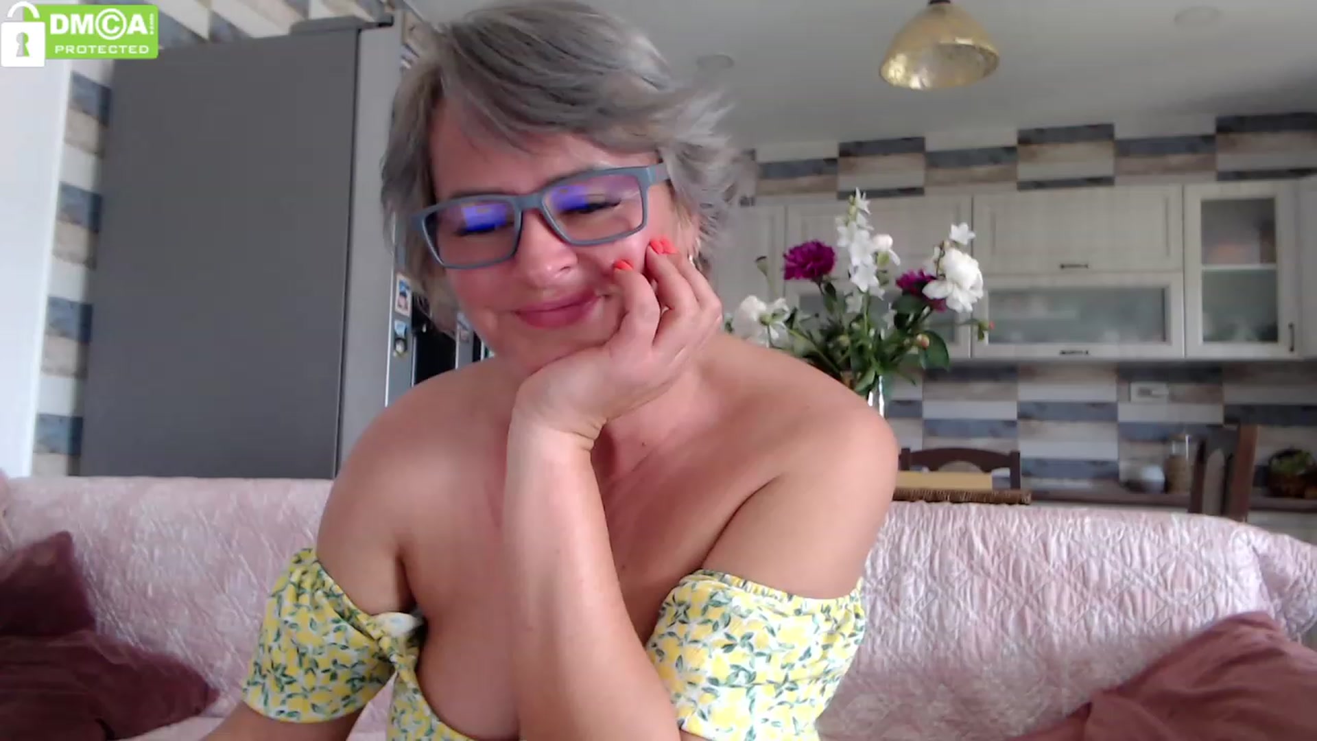 Gallery image thumbnail from silverjewel's myfreecams stream on, 05/30/2023, 11:27 image 2 of 20