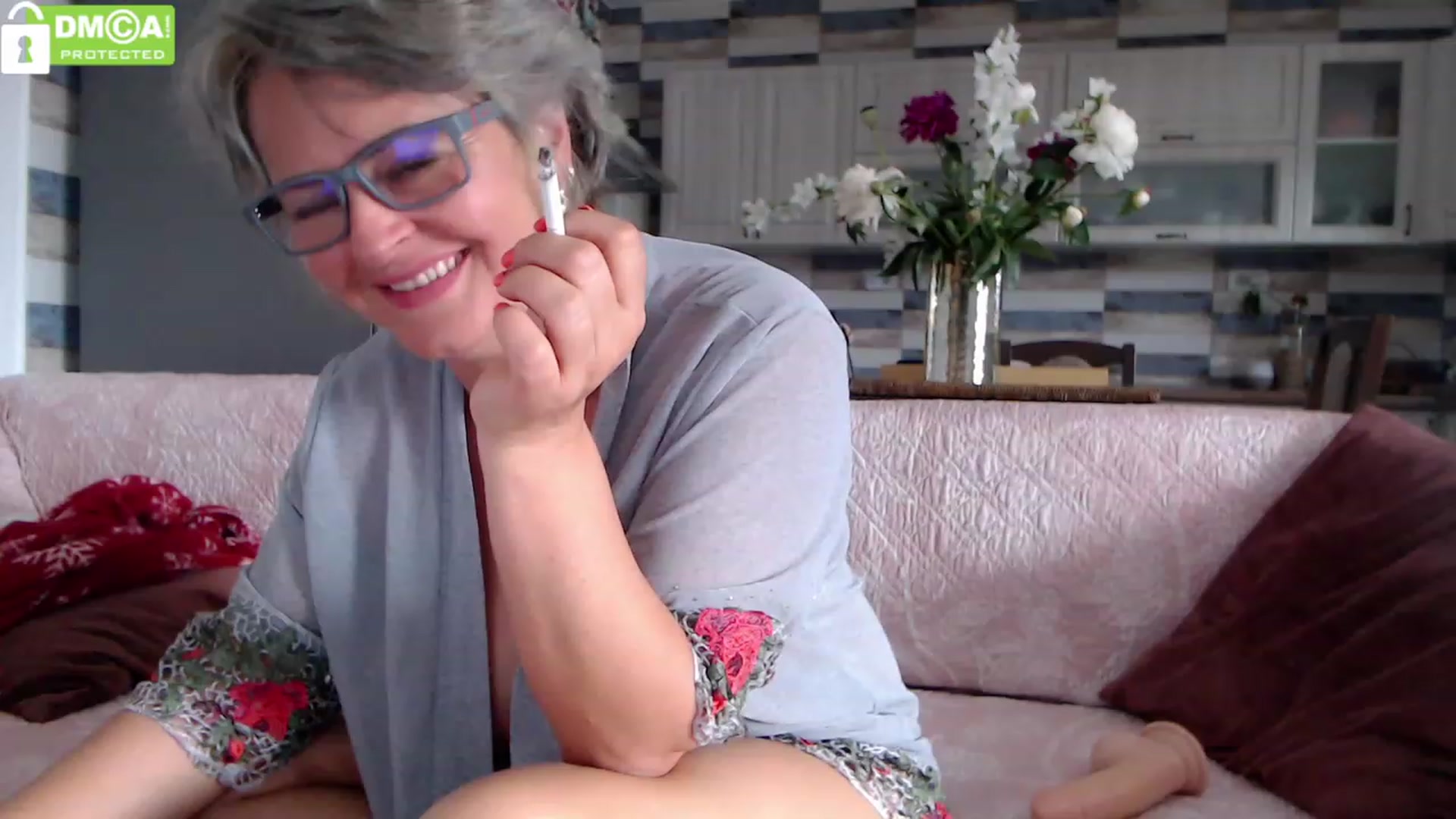 Gallery image thumbnail from silverjewel's myfreecams stream on, 05/31/2023, 12:43 image 20 of 20