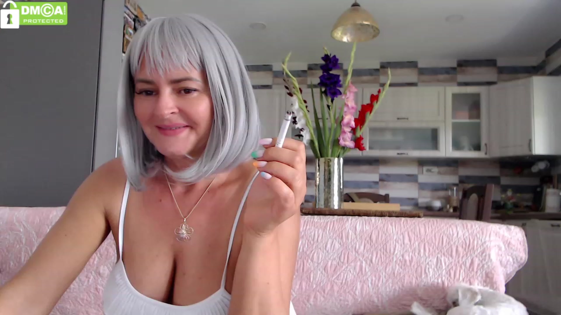 Gallery image thumbnail from silverjewel's myfreecams stream on, 07/14/2023, 10:30 image 4 of 20