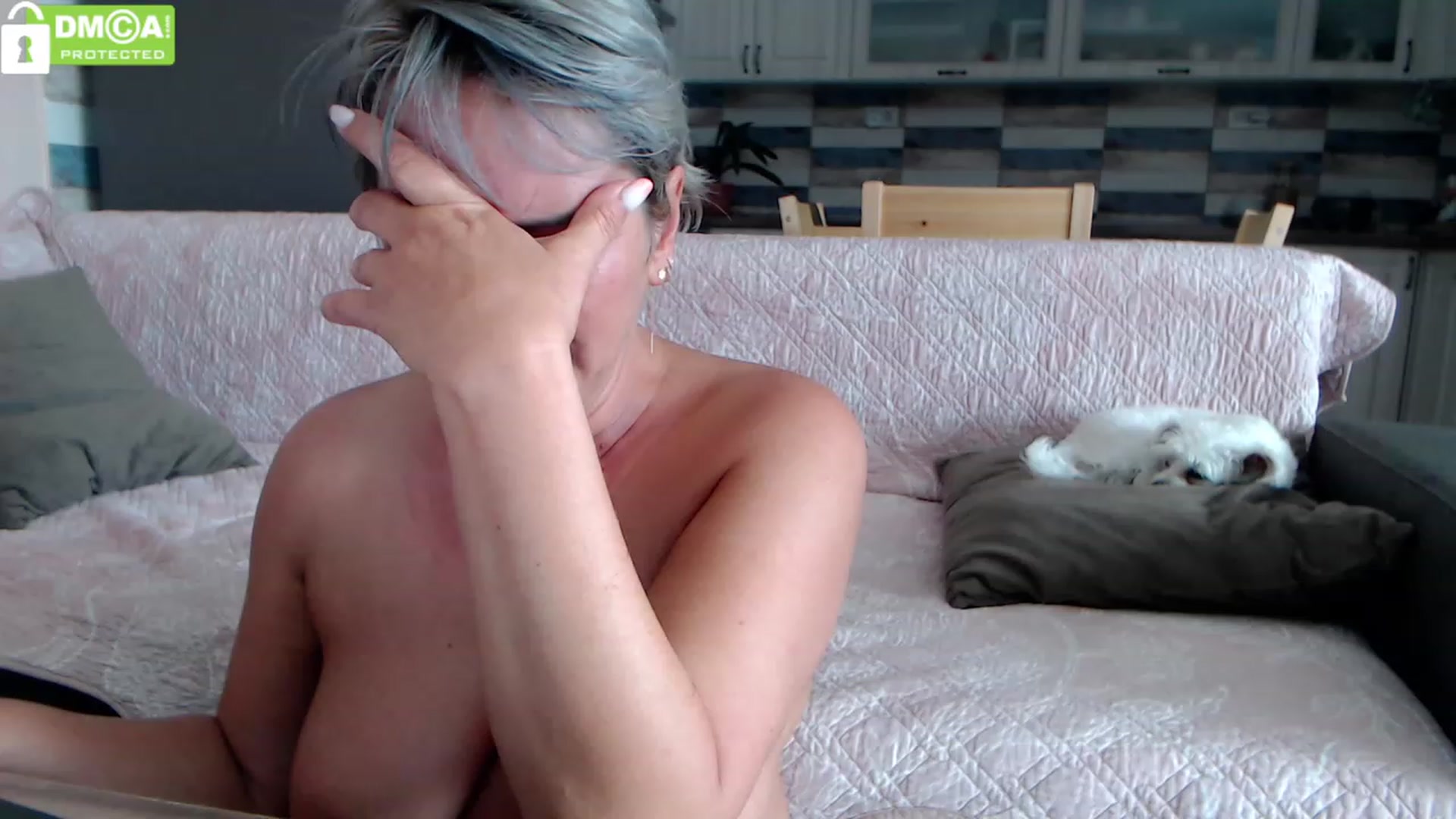 Gallery image thumbnail from silverjewel's myfreecams stream on, 07/30/2023, 11:19 image 6 of 20