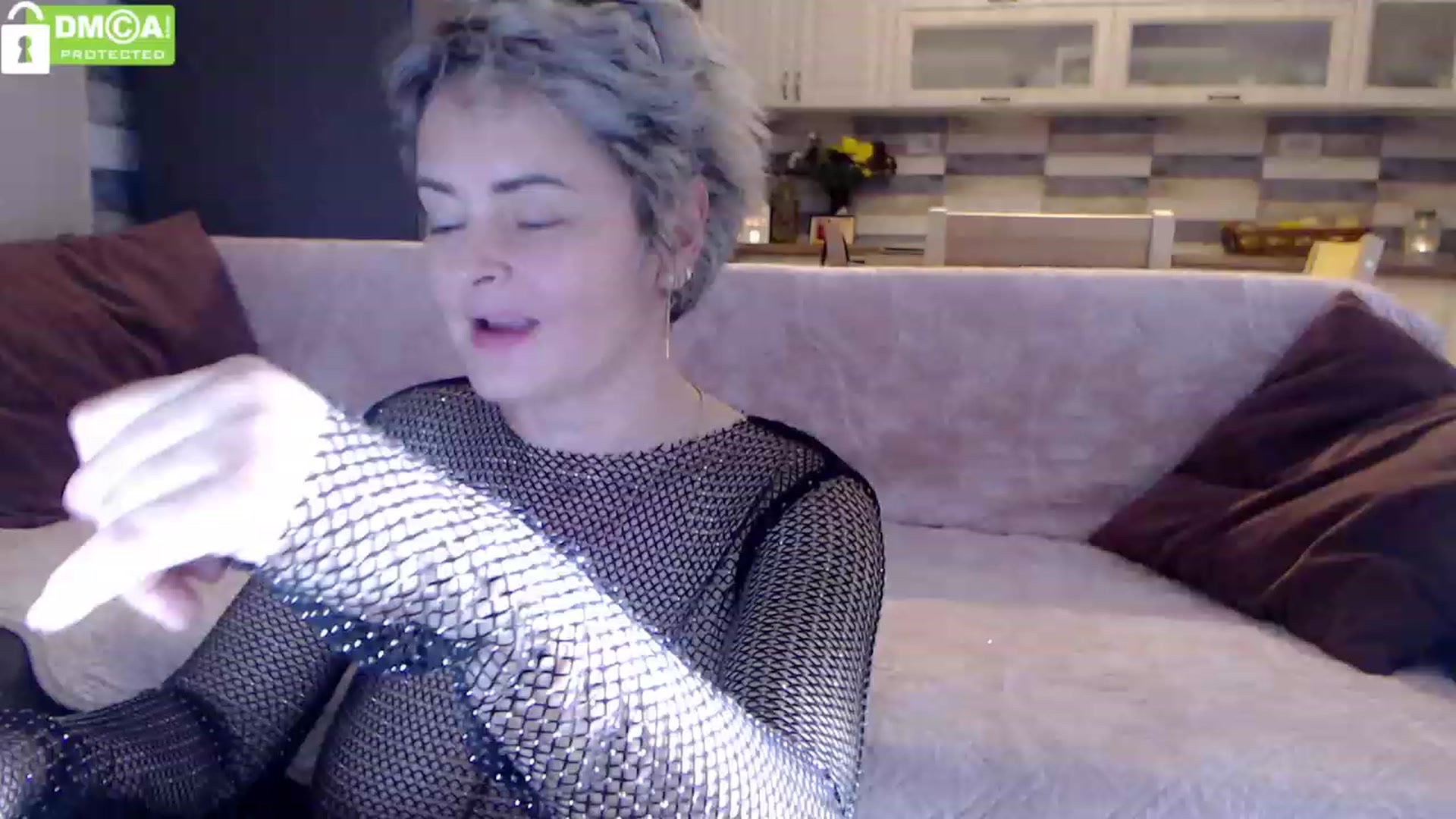 Gallery image thumbnail from silverjewel's myfreecams stream on, 11/14/2023, 13:02 image 11 of 20
