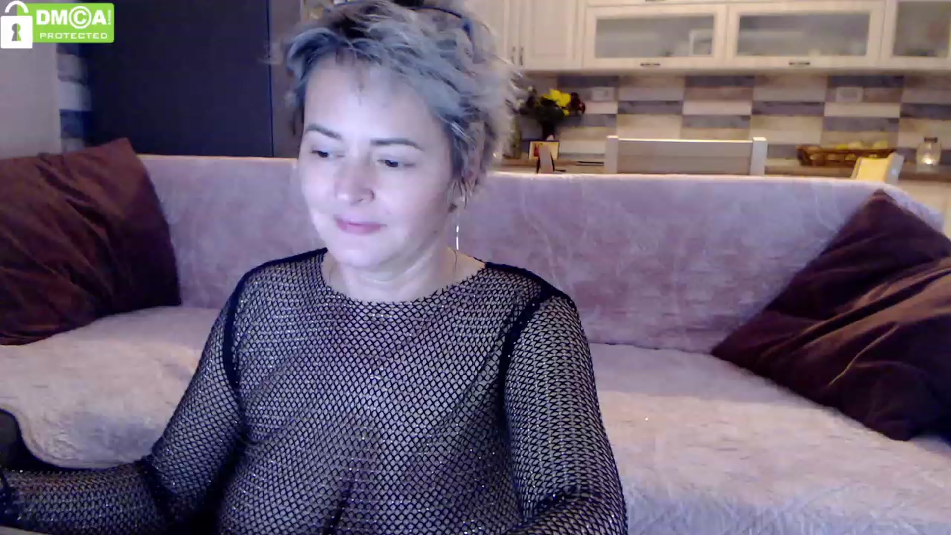 Gallery image thumbnail from silverjewel's myfreecams stream on, 11/14/2023, 13:02 image 13 of 20