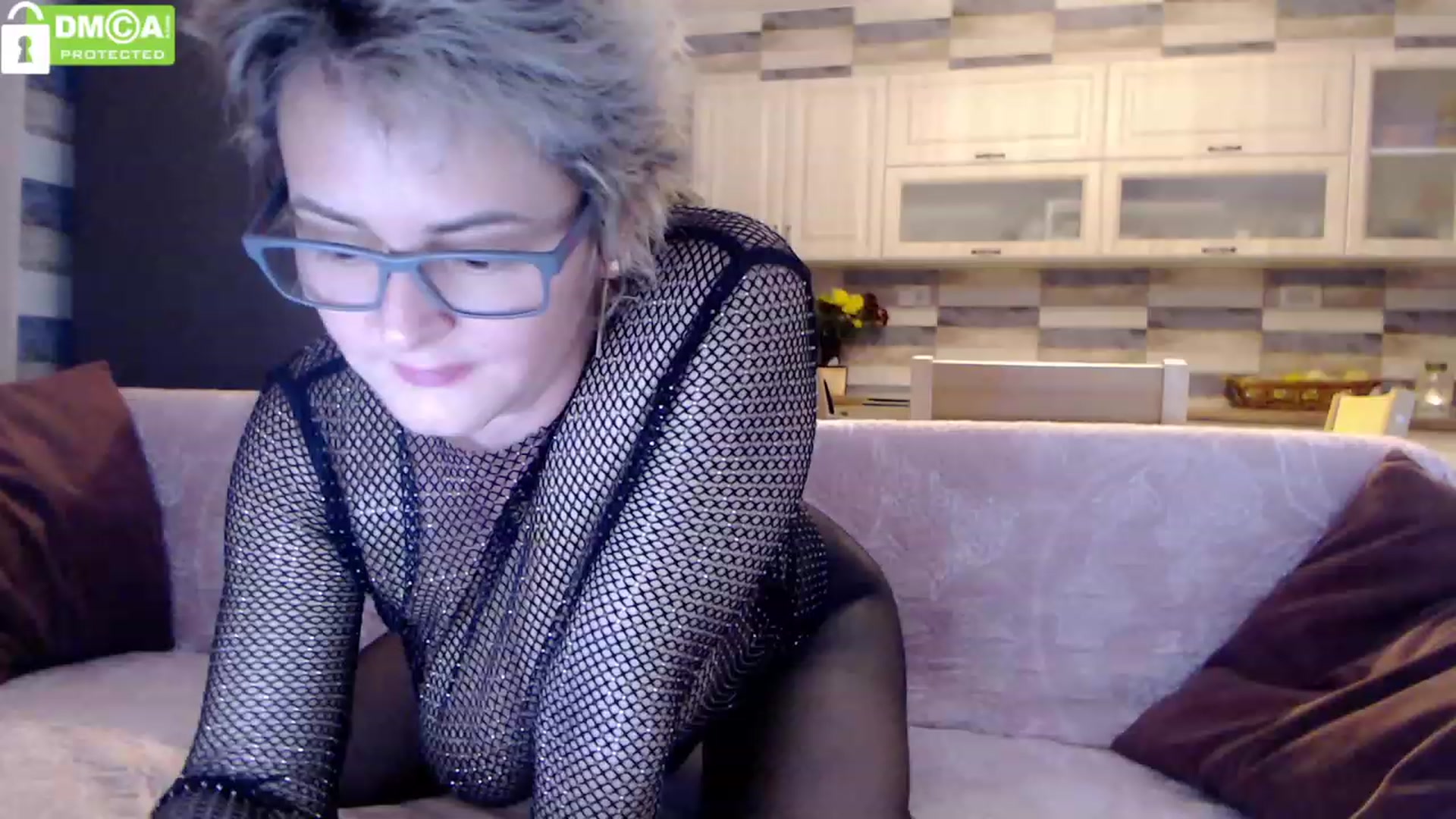 Gallery image thumbnail from silverjewel's myfreecams stream on, 11/14/2023, 13:02 image 4 of 20