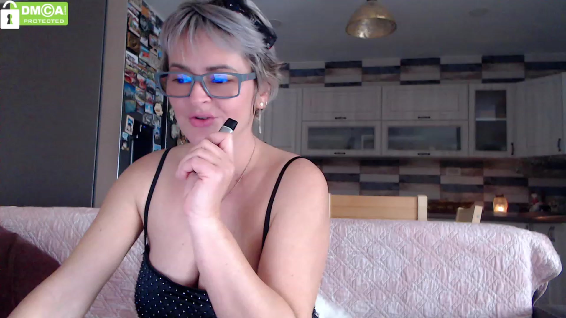Gallery image thumbnail from silverjewel's myfreecams stream on, 11/17/2023, 09:58 image 10 of 20