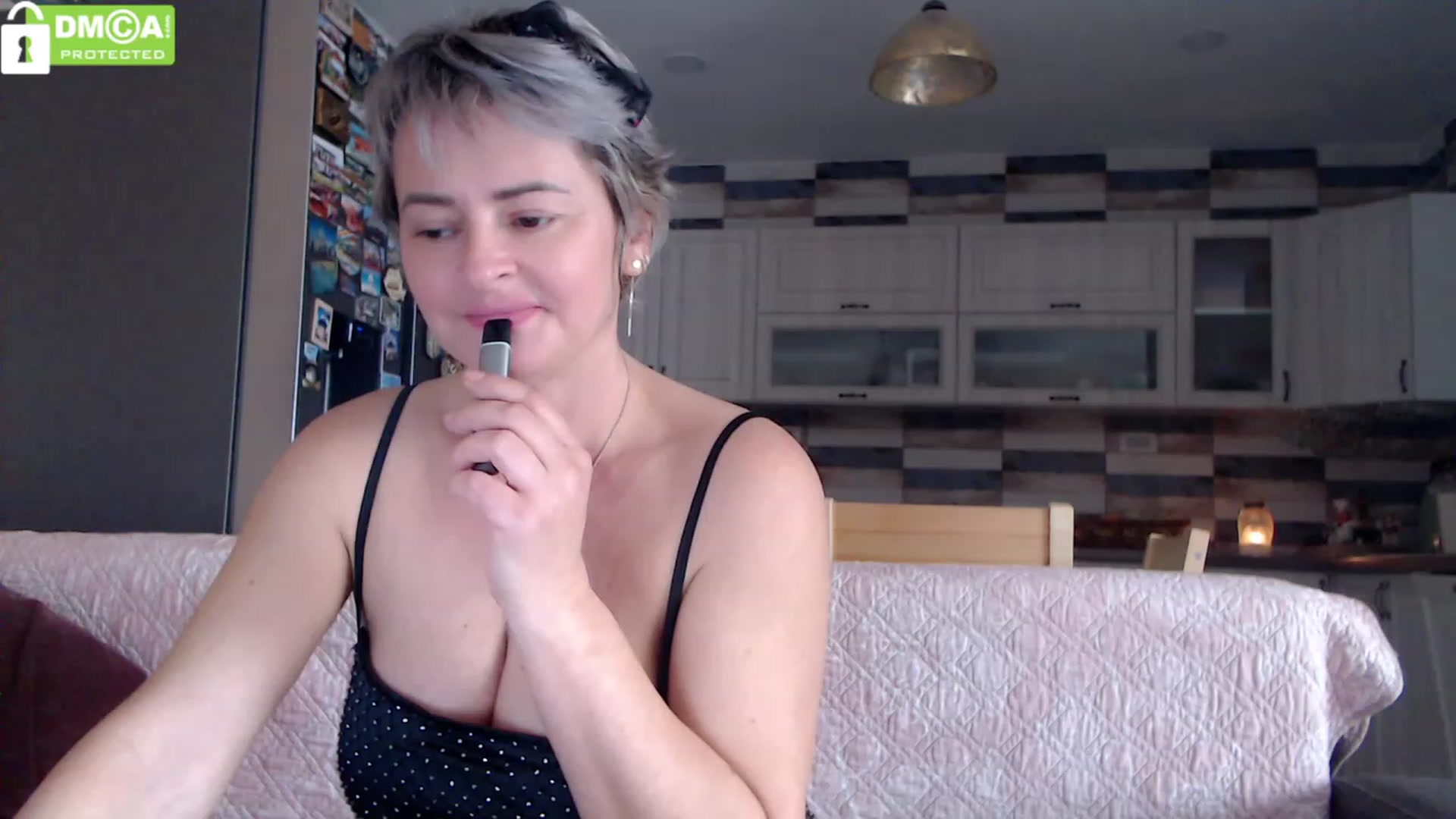 Gallery image thumbnail from silverjewel's myfreecams stream on, 11/17/2023, 09:58 image 13 of 20