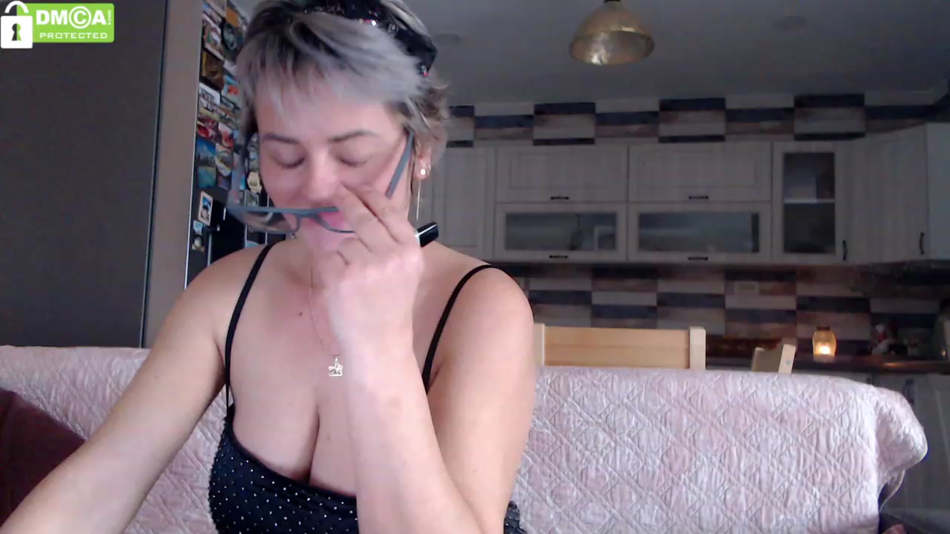 Gallery image thumbnail from silverjewel's myfreecams stream on, 11/17/2023, 09:58 image 12 of 20