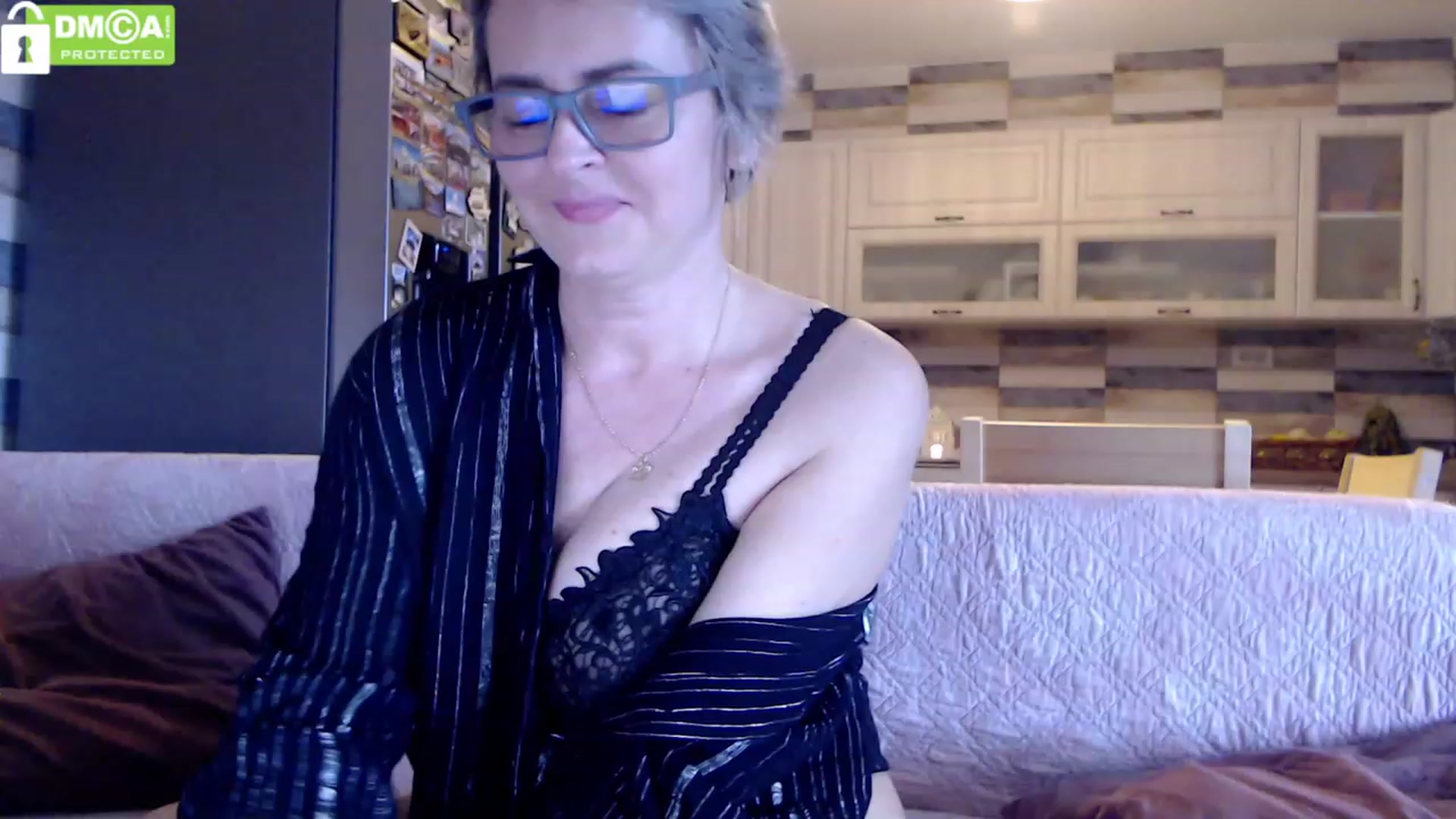 Gallery image thumbnail from silverjewel's myfreecams stream on, 11/24/2023, 10:17 image 4 of 20