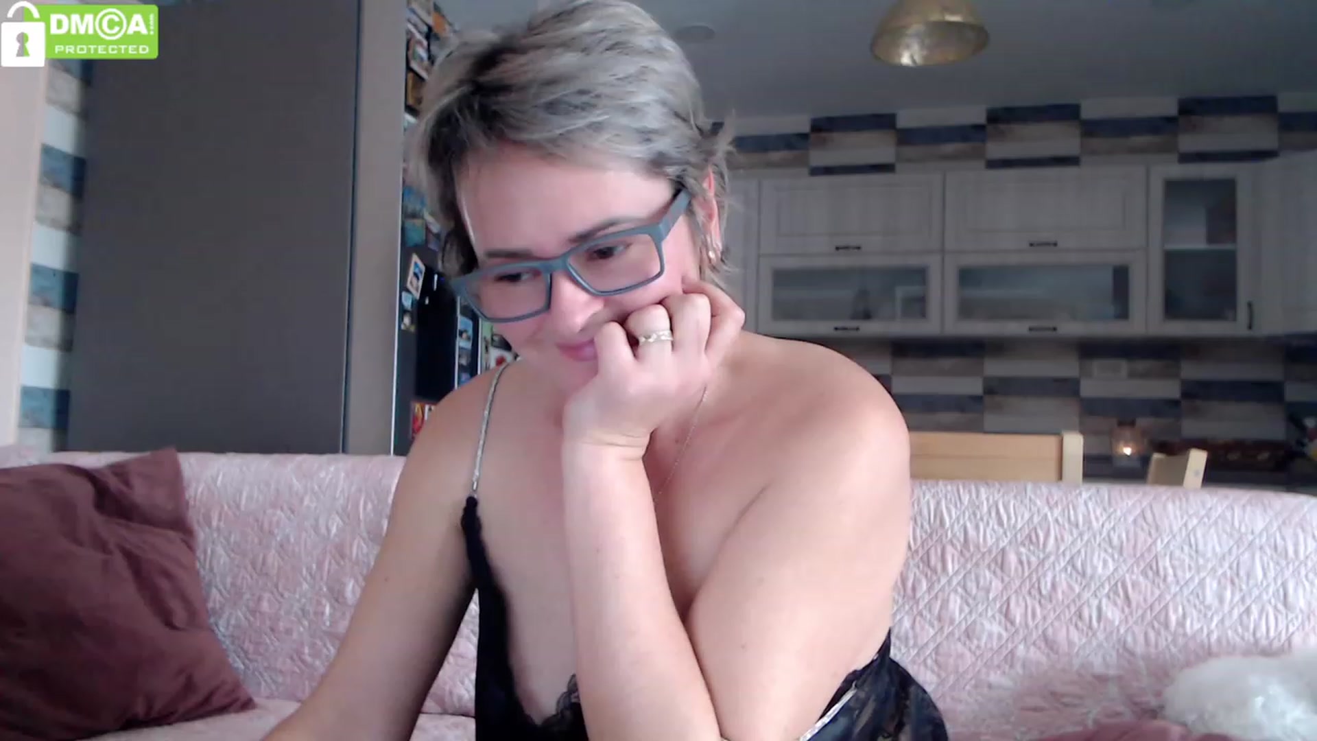 Gallery image thumbnail from silverjewel's myfreecams stream on, 11/28/2023, 11:22 image 15 of 20