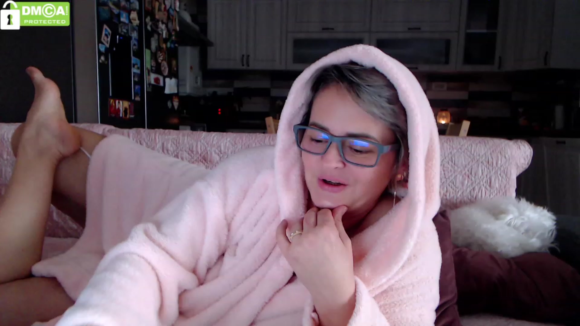 Gallery image thumbnail from silverjewel's myfreecams stream on, 11/28/2023, 13:16 image 14 of 20