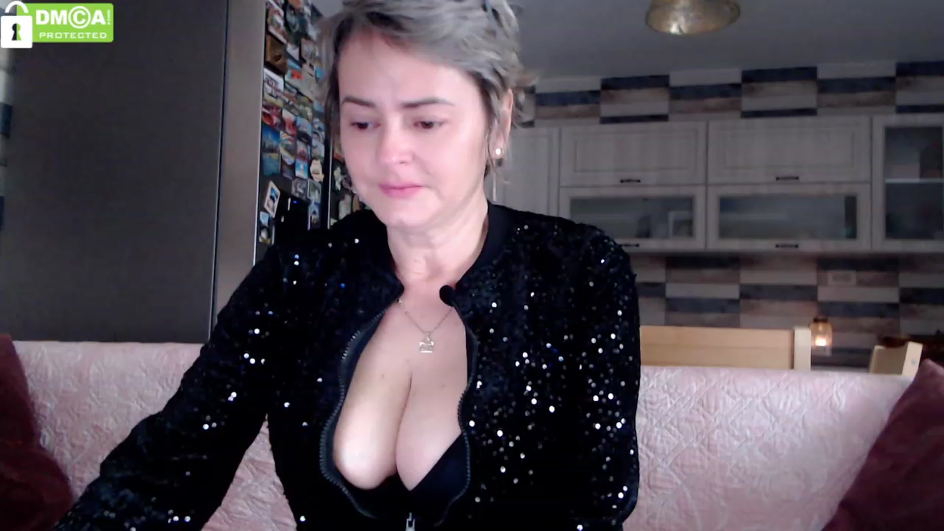 Gallery image thumbnail from silverjewel's myfreecams stream on, 12/05/2023, 09:50 image 14 of 20