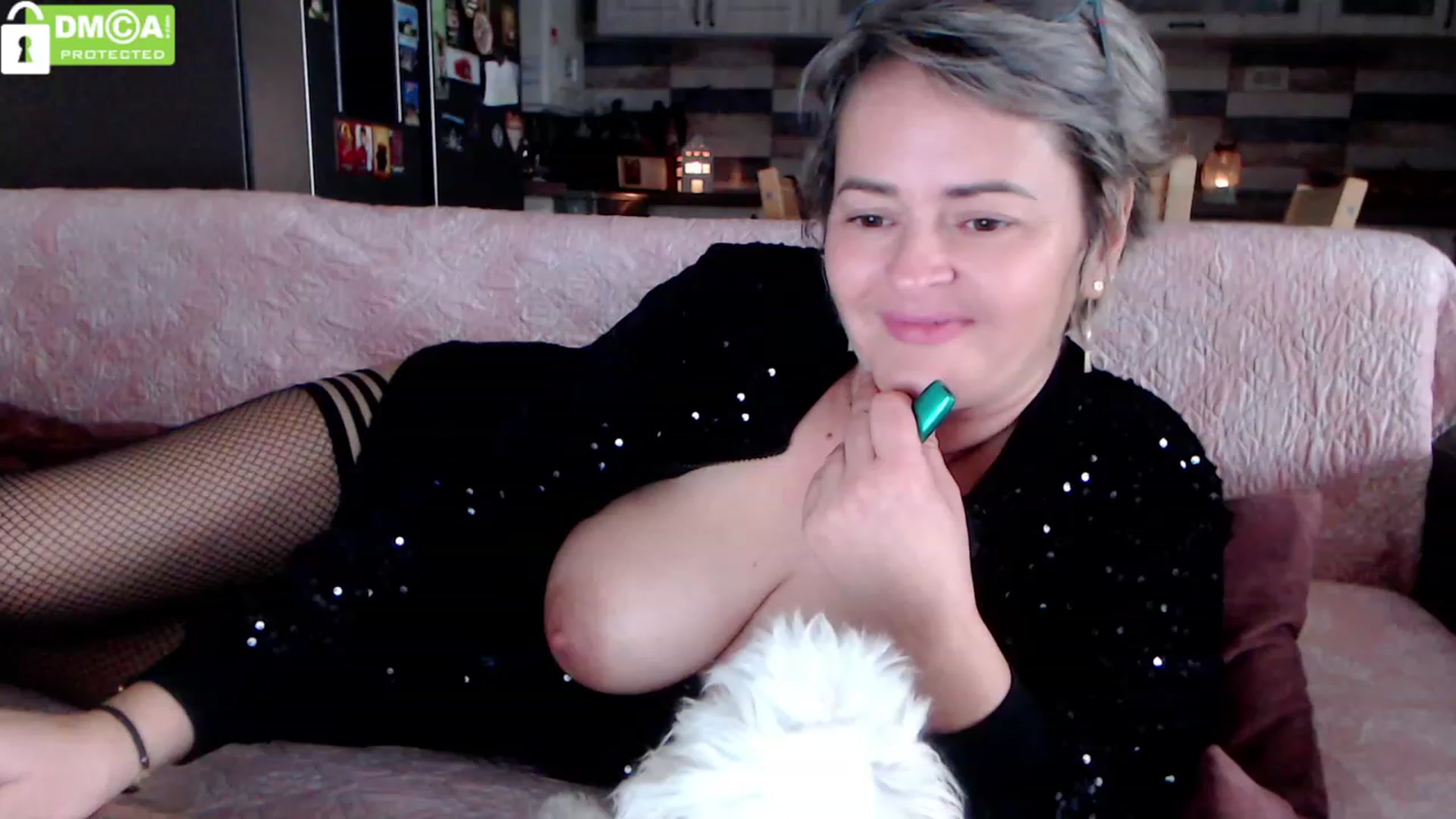 Gallery image thumbnail from silverjewel's myfreecams stream on, 12/05/2023, 13:37 image 4 of 20