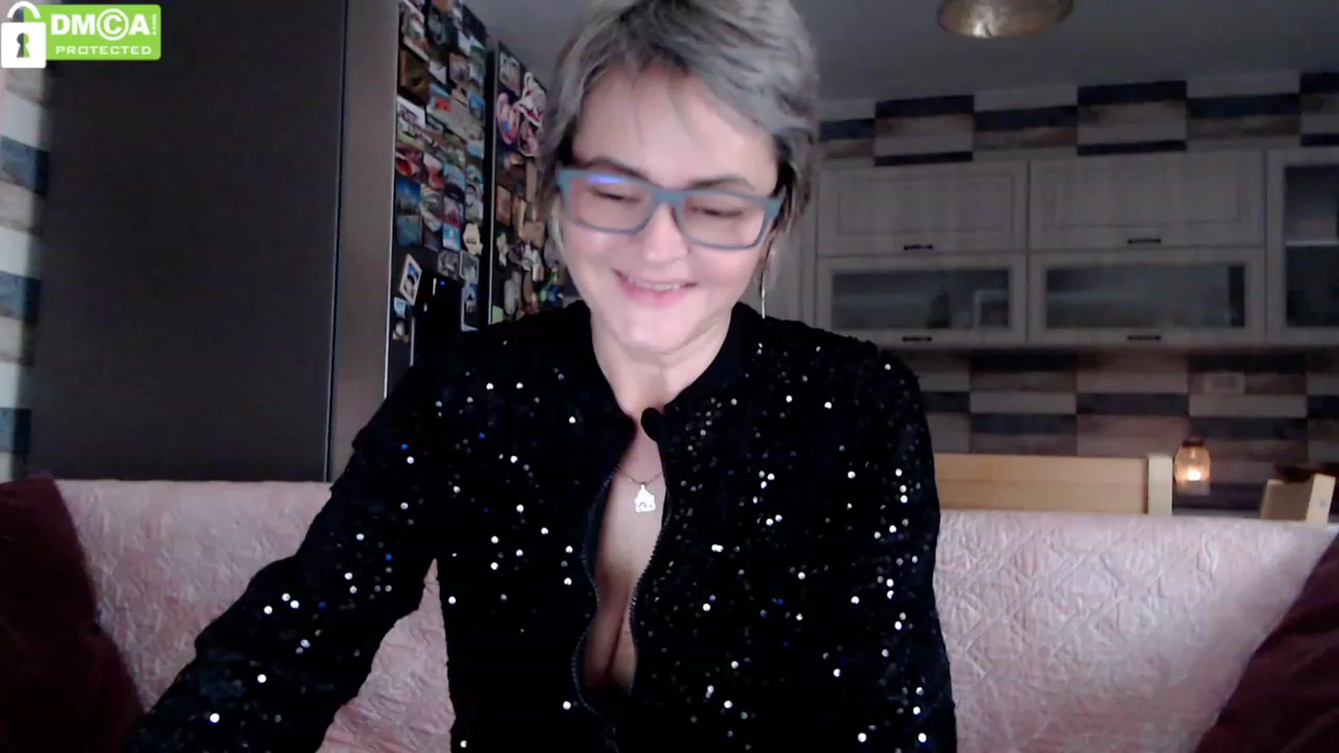 Gallery image thumbnail from silverjewel's myfreecams stream on, 12/05/2023, 13:37 image 1 of 20