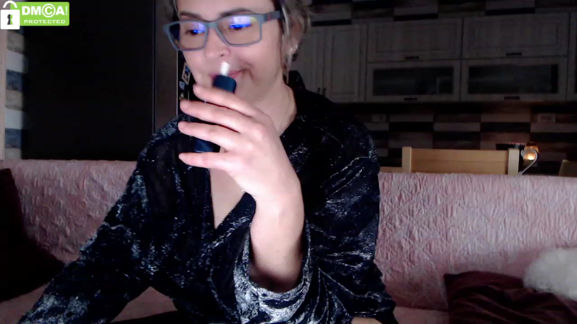 Gallery image thumbnail from silverjewel's myfreecams stream on, 12/05/2023, 13:37 image 17 of 20