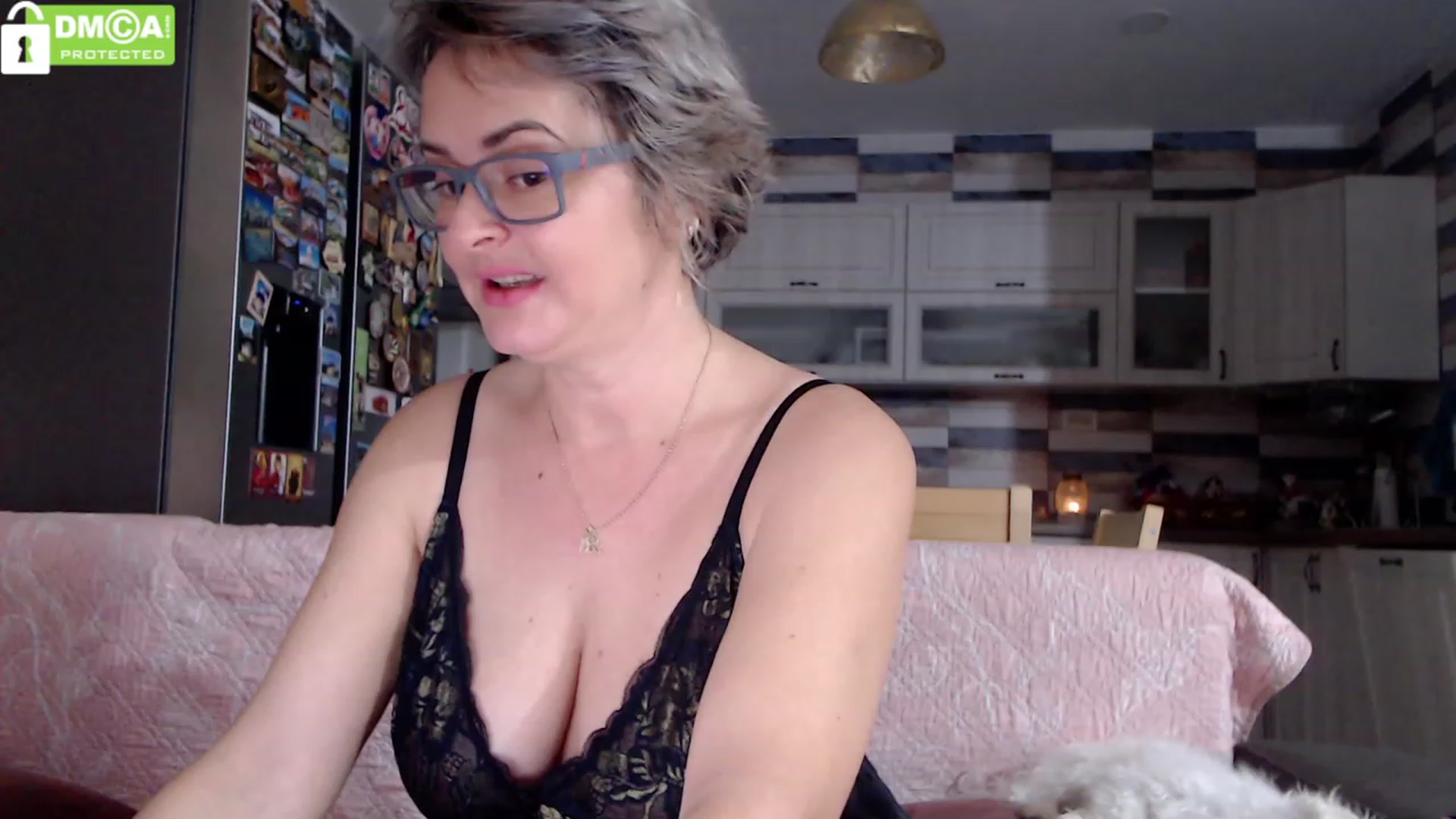 Gallery image thumbnail from silverjewel's myfreecams stream on, 12/06/2023, 08:31 image 9 of 20