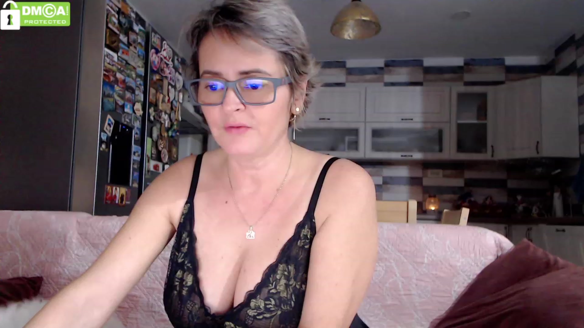 Gallery image thumbnail from silverjewel's myfreecams stream on, 12/06/2023, 11:19 image 6 of 20