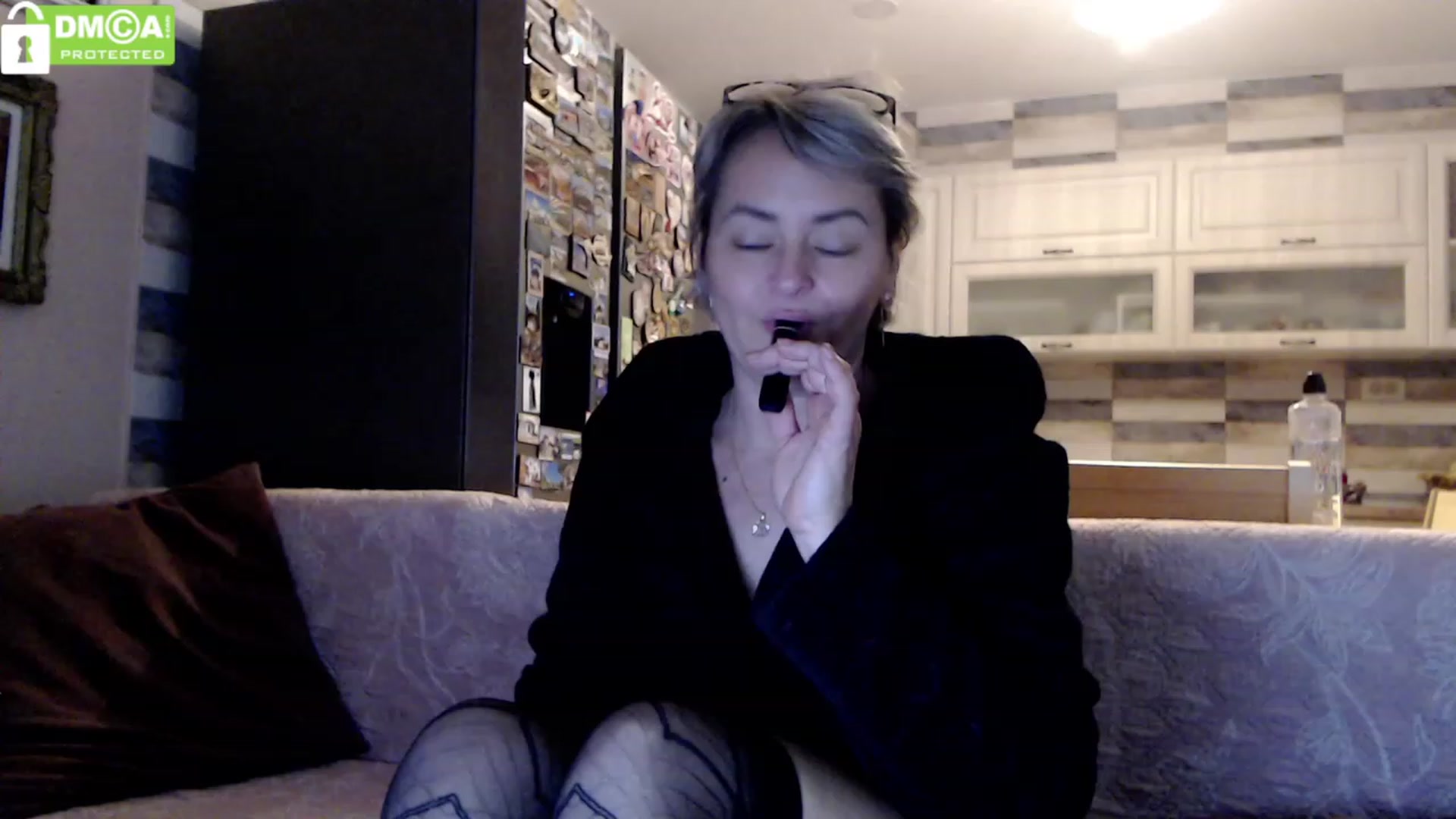 Gallery image thumbnail from silverjewel's myfreecams stream on, 12/12/2023, 13:18 image 19 of 20