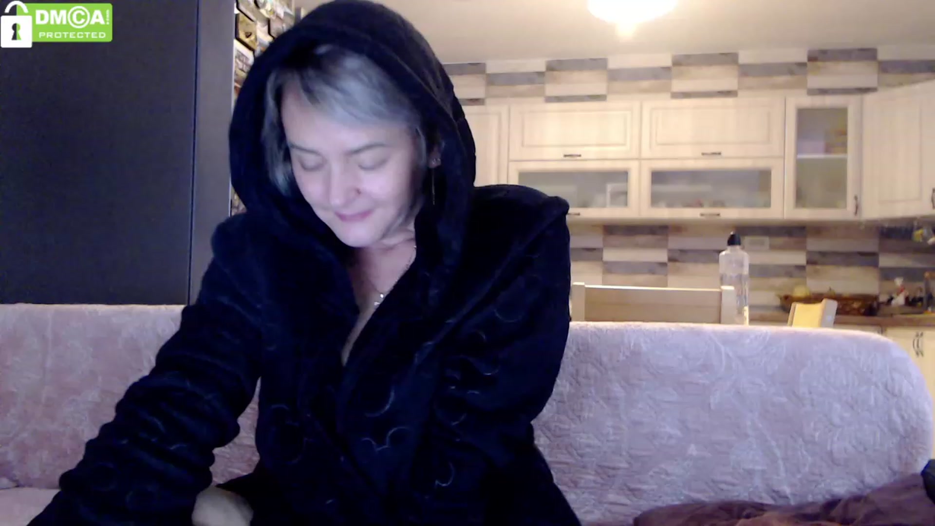 Gallery image thumbnail from silverjewel's myfreecams stream on, 12/12/2023, 13:18 image 11 of 20