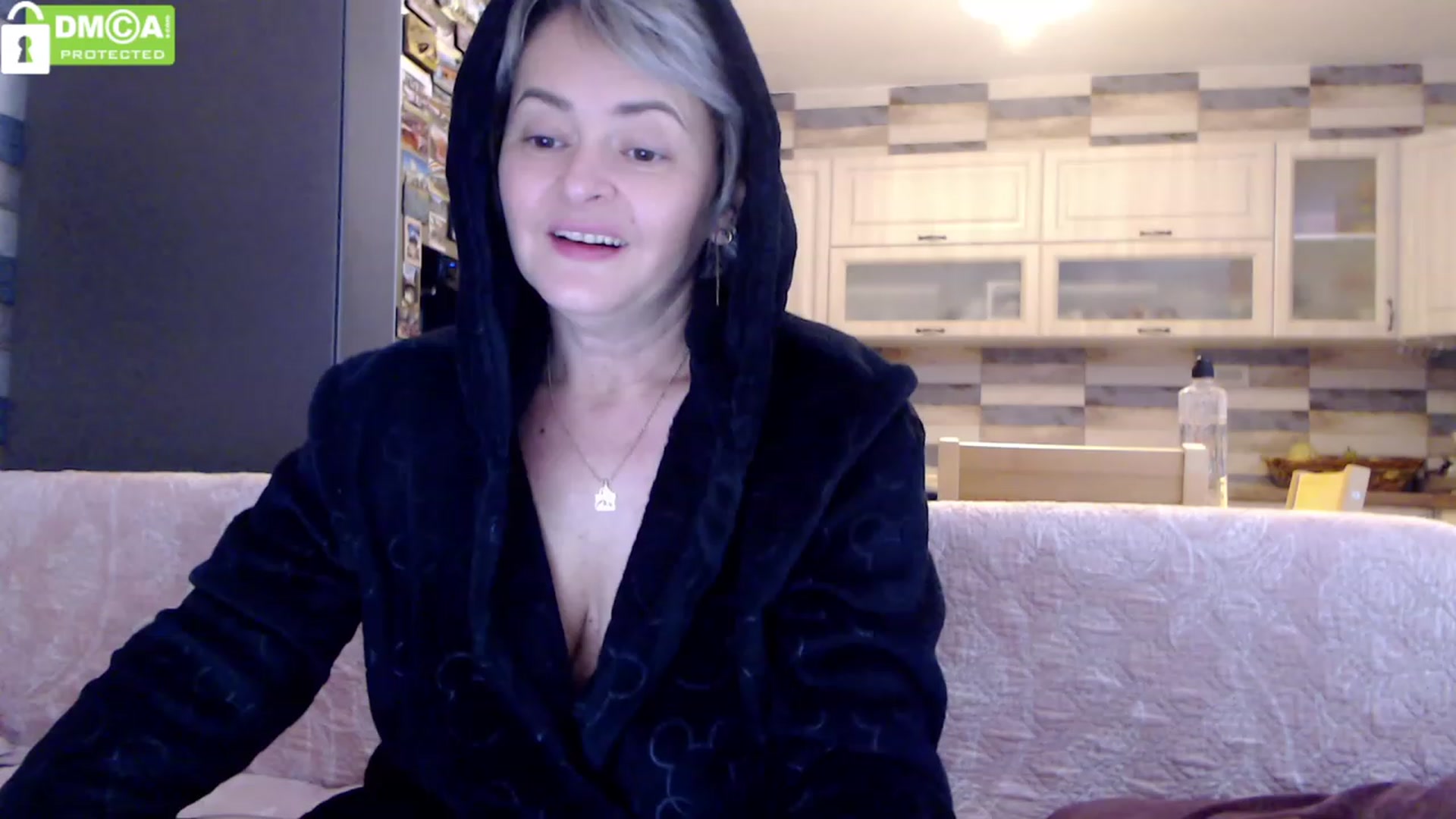 Gallery image thumbnail from silverjewel's myfreecams stream on, 12/12/2023, 13:18 image 10 of 20