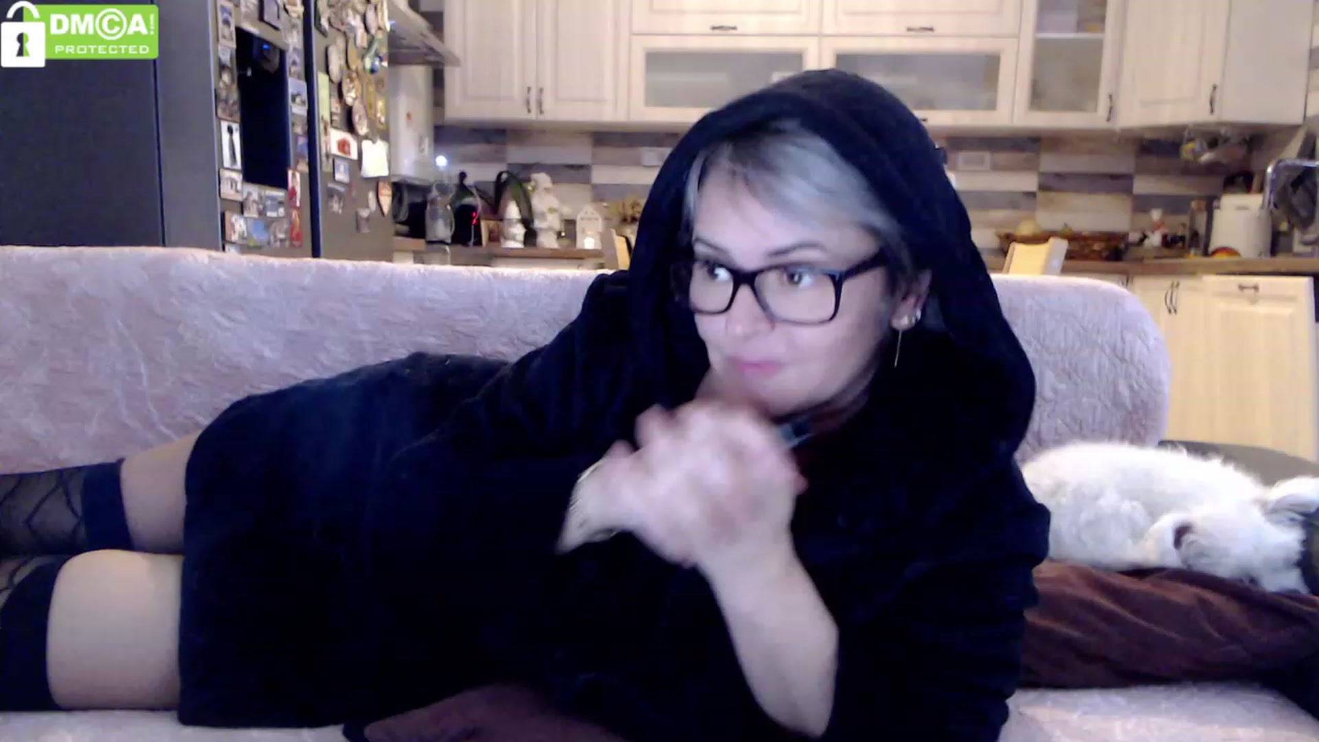 Gallery image thumbnail from silverjewel's myfreecams stream on, 12/12/2023, 13:18 image 13 of 20