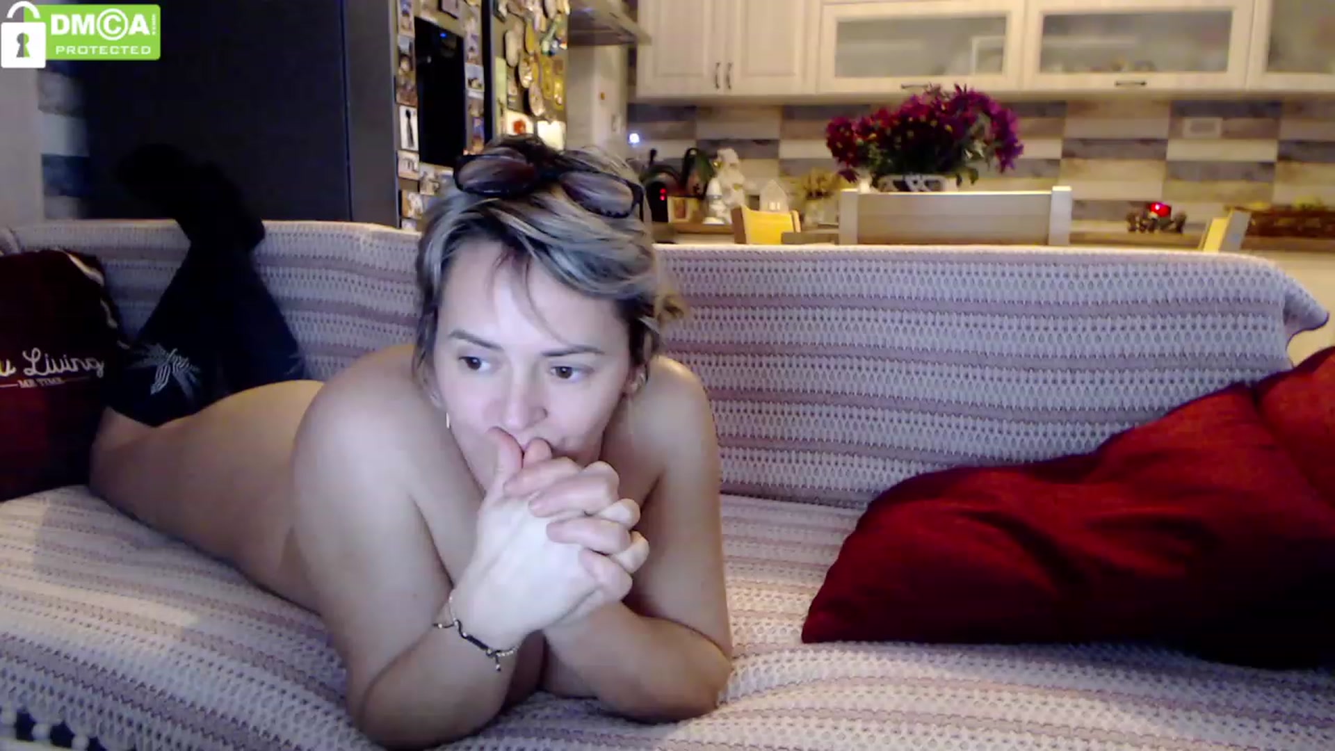 Gallery image thumbnail from silverjewel's myfreecams stream on, 12/14/2023, 11:57 image 12 of 20