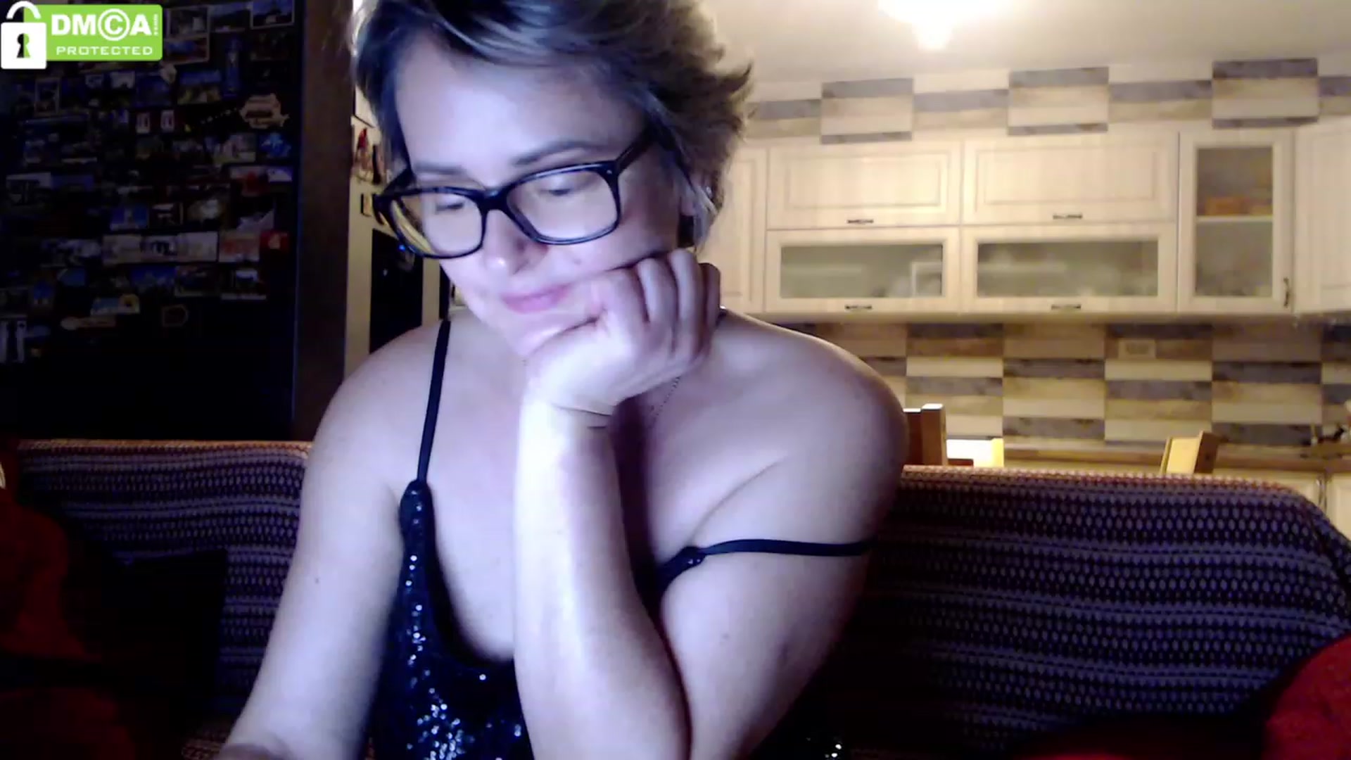 Gallery image thumbnail from silverjewel's myfreecams stream on, 12/25/2023, 16:31 image 3 of 20