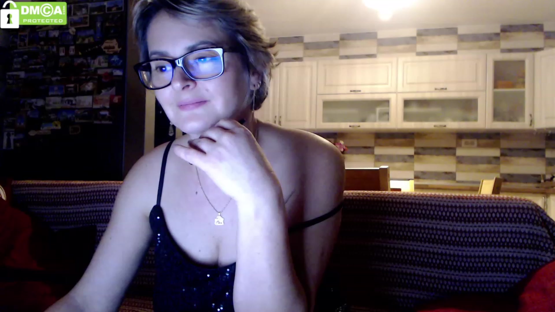 Gallery image thumbnail from silverjewel's myfreecams stream on, 12/25/2023, 16:31 image 4 of 20