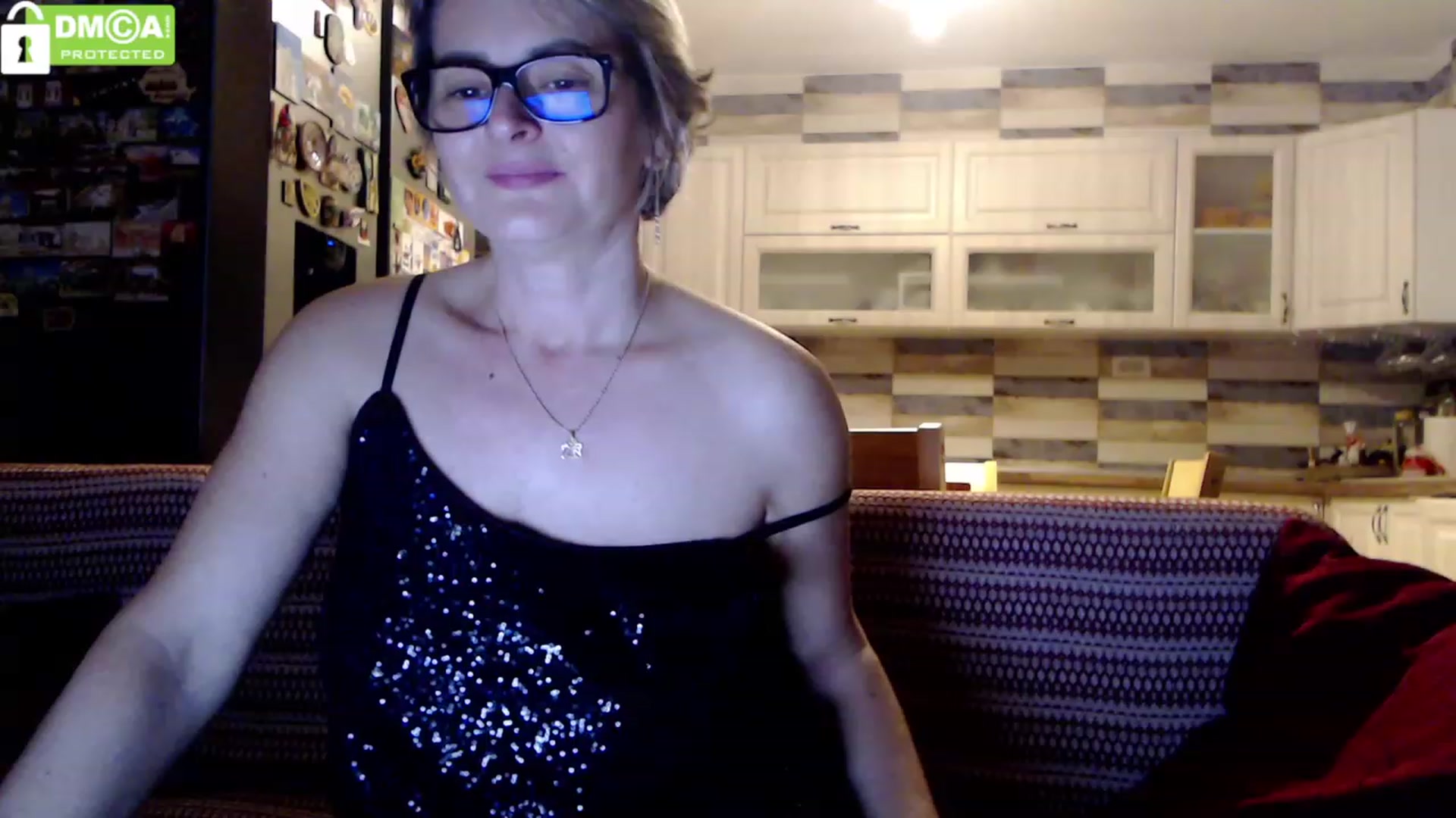 Gallery image thumbnail from silverjewel's myfreecams stream on, 12/25/2023, 16:31 image 19 of 20