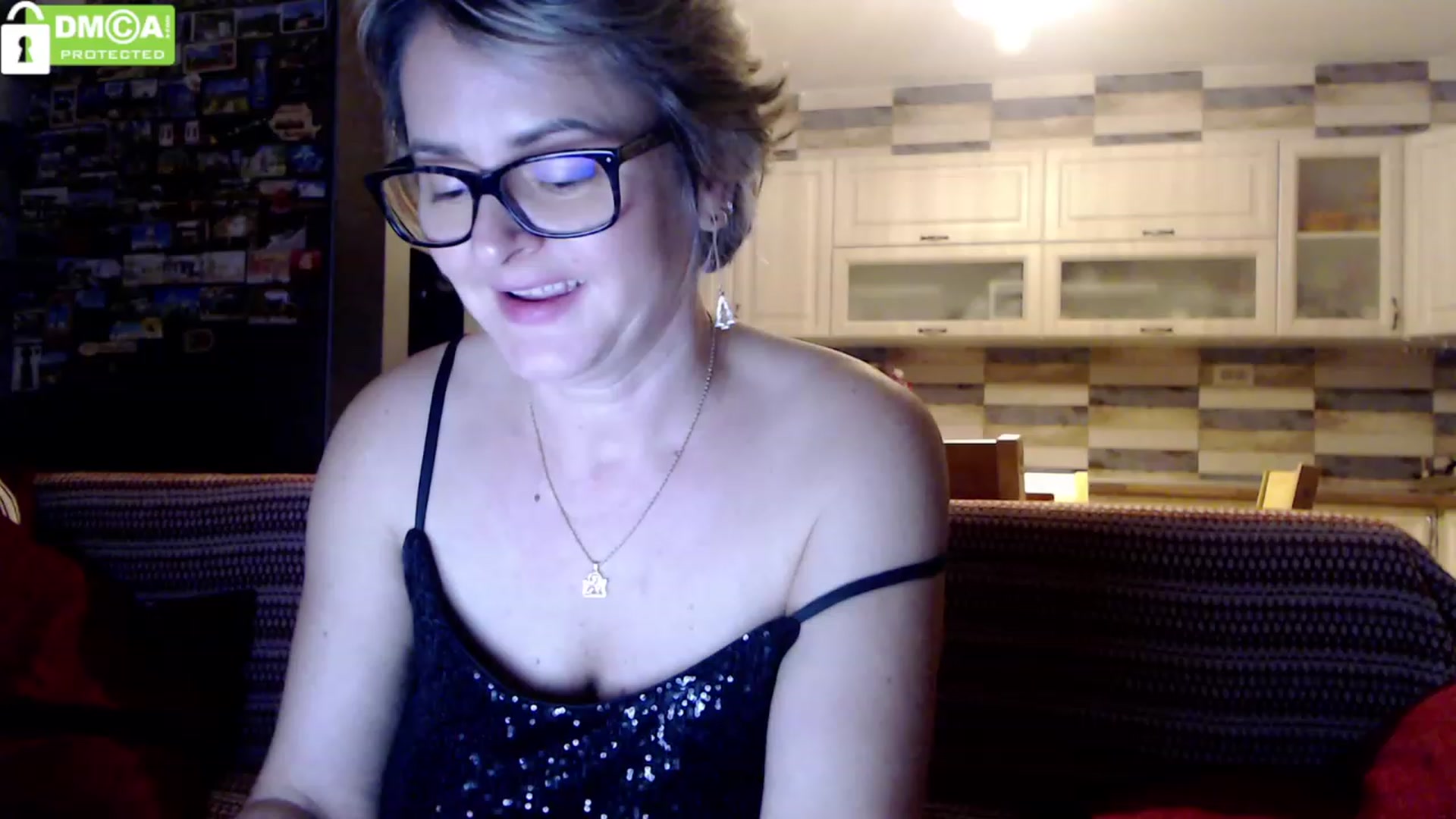 Gallery image thumbnail from silverjewel's myfreecams stream on, 12/25/2023, 16:31 image 5 of 20